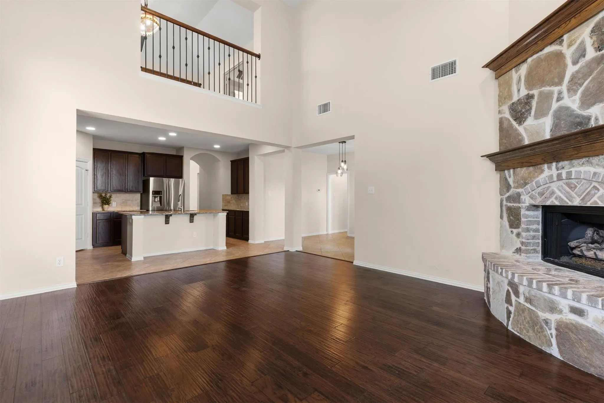 Single Family Residence For Sale in Collin County , 5128 Grove Cove Drive, Mc Kinney, Texas 75071, 5 Bedroom, 4 Bathroom, 2 Garage spaces, 3,365 Sqft, built in 2013, mls#21316651, Real Estate Agent in Mc Kinney, Homes For Sale in Collin county, Homes For Sale in Mc Kinney, Realtor in Mc Kinney Texas, Real Estate Brokerage Independent Realty Texas, Luminita Cordes Realtor