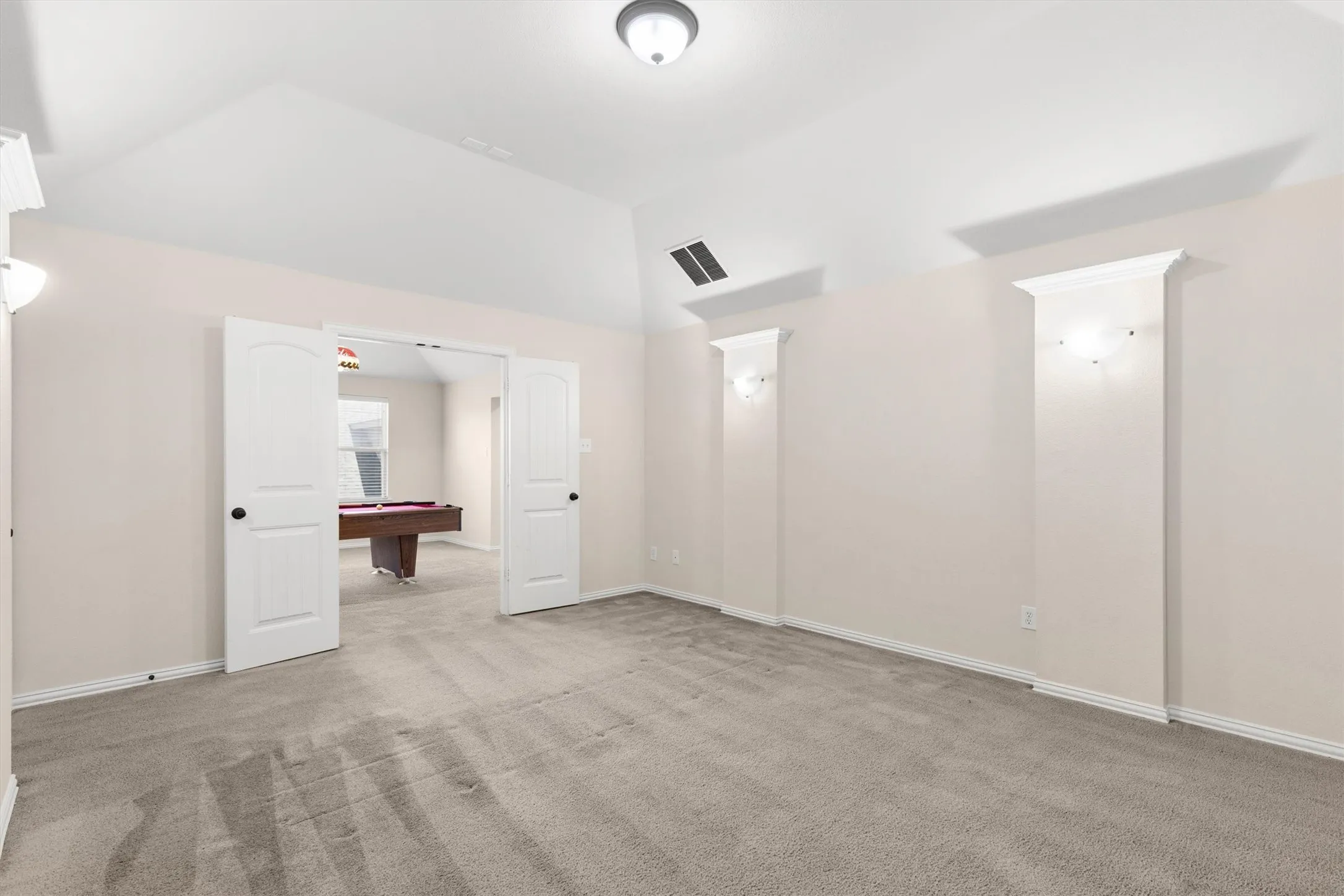 Single Family Residence For Sale in Collin County , 5128 Grove Cove Drive, Mc Kinney, Texas 75071, 5 Bedroom, 4 Bathroom, 2 Garage spaces, 3,365 Sqft, built in 2013, mls#21316651, Real Estate Agent in Mc Kinney, Homes For Sale in Collin county, Homes For Sale in Mc Kinney, Realtor in Mc Kinney Texas, Real Estate Brokerage Independent Realty Texas, Luminita Cordes Realtor