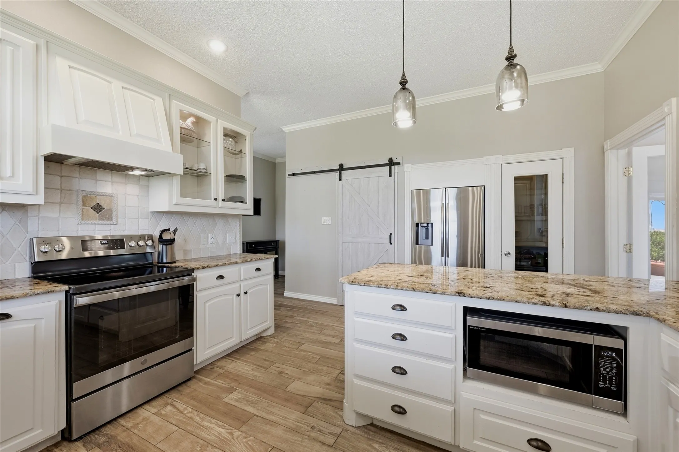 Single Family Residence For Sale in Grayson County , 1316 Tate Circle, Sherman, Texas 75090, 5 Bedroom, 4 Bathroom, 2 Garage spaces, 3,497 Sqft, built in 1989, mls#21317209, Real Estate Agent in Sherman, Homes For Sale in Grayson county, Homes For Sale in Sherman, Realtor in Sherman Texas, Real Estate Brokerage Independent Realty Texas, Luminita Cordes Realtor