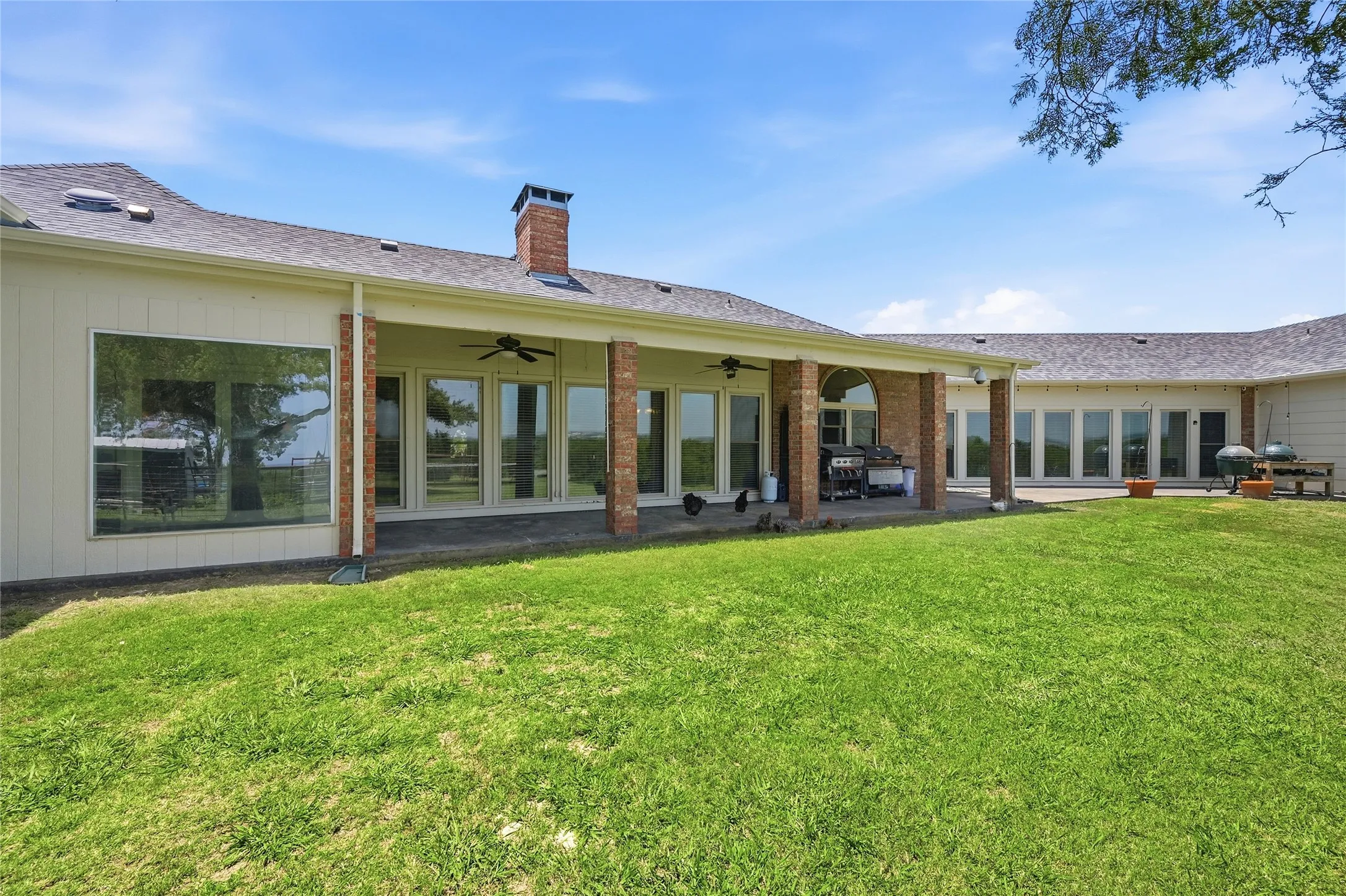 Single Family Residence For Sale in Grayson County , 1316 Tate Circle, Sherman, Texas 75090, 5 Bedroom, 4 Bathroom, 2 Garage spaces, 3,497 Sqft, built in 1989, mls#21317209, Real Estate Agent in Sherman, Homes For Sale in Grayson county, Homes For Sale in Sherman, Realtor in Sherman Texas, Real Estate Brokerage Independent Realty Texas, Luminita Cordes Realtor