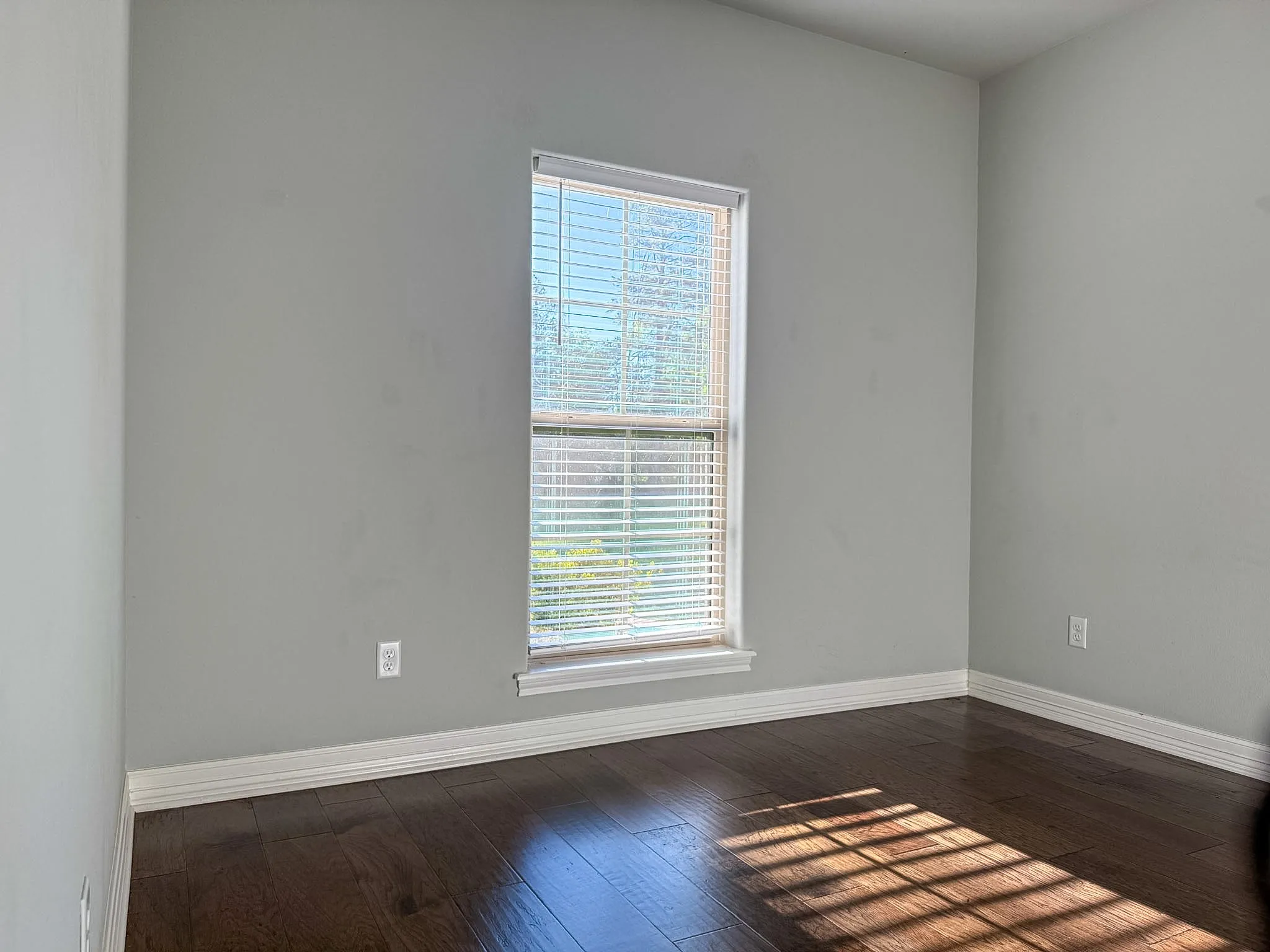 Single Family Residence For Sale in Cherokee County , 494 CR 4403, Jacksonville, Texas 75766, 4 Bedrooms, 3 Bathrooms, 2 Garage spaces, 2,787 Sqft, built in 2018, Price $675,000, mls#21318966, Real Estate Agent in Jacksonville, Homes For Sale in Cherokee county, Homes For Sale in Jacksonville, Realtor in Jacksonville Texas, Real Estate Brokerage Independent Realty Texas, Luminita Cordes Realtor