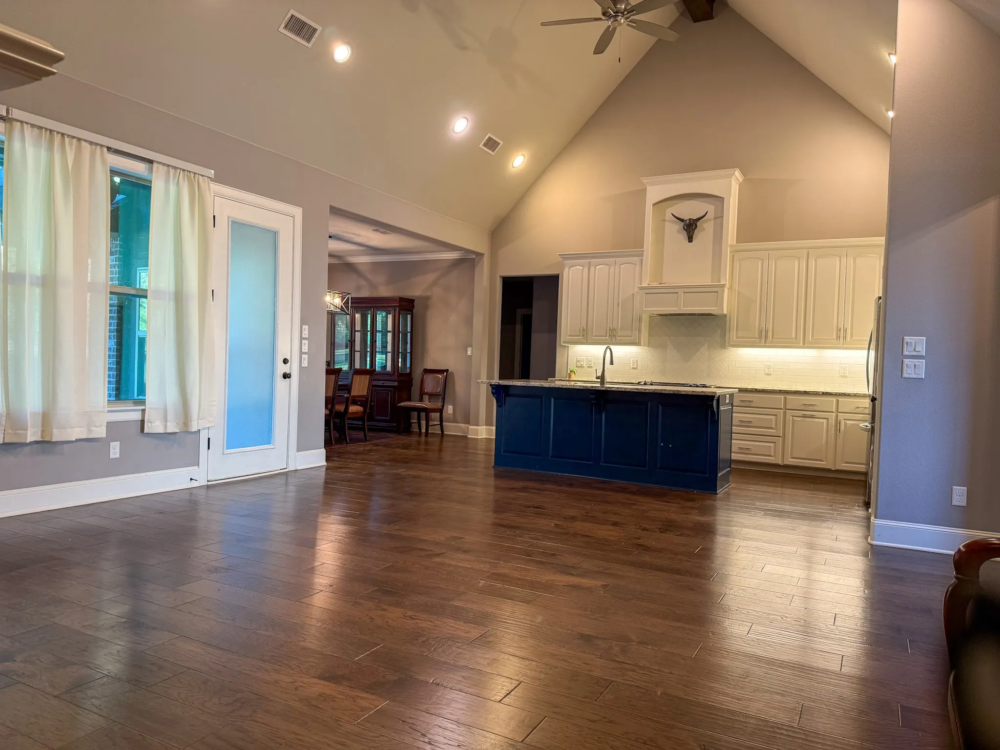 Single Family Residence For Sale in Cherokee County , 494 CR 4403, Jacksonville, Texas 75766, 4 Bedrooms, 3 Bathrooms, 2 Garage spaces, 2,787 Sqft, built in 2018, Price $675,000, mls#21318966, Real Estate Agent in Jacksonville, Homes For Sale in Cherokee county, Homes For Sale in Jacksonville, Realtor in Jacksonville Texas, Real Estate Brokerage Independent Realty Texas, Luminita Cordes Realtor