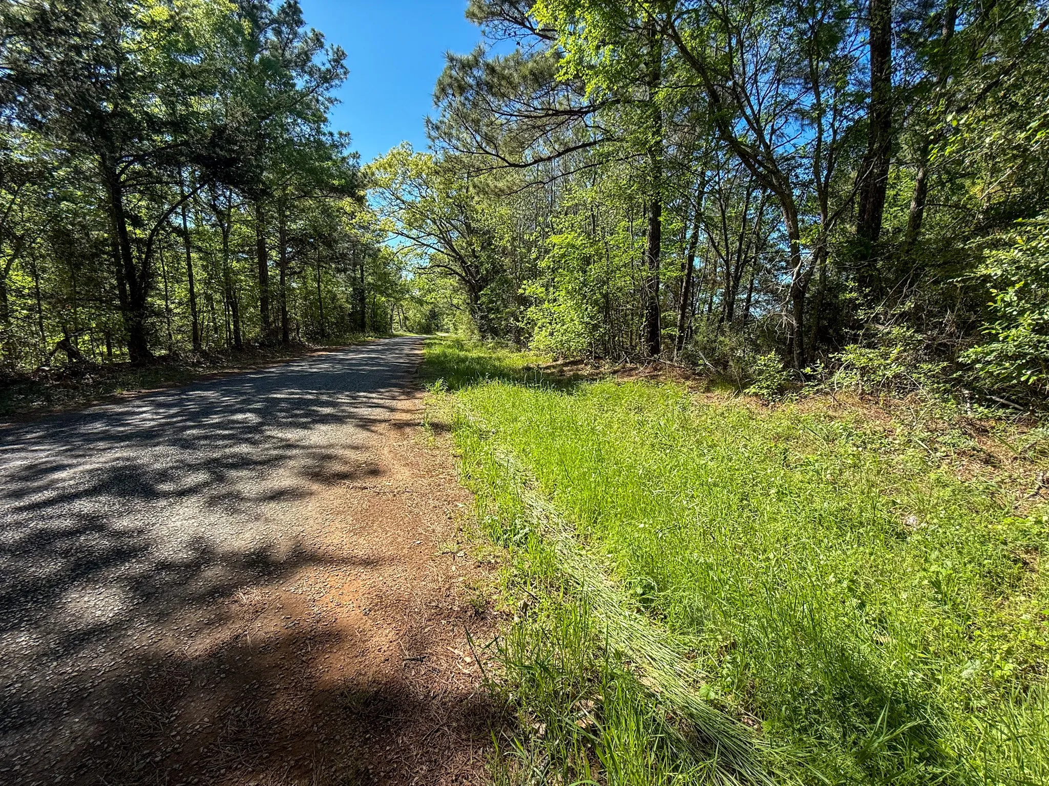Single Family Residence For Sale in Cherokee County , 494 CR 4403, Jacksonville, Texas 75766, 4 Bedrooms, 3 Bathrooms, 2 Garage spaces, 2,787 Sqft, built in 2018, Price $675,000, mls#21318966, Real Estate Agent in Jacksonville, Homes For Sale in Cherokee county, Homes For Sale in Jacksonville, Realtor in Jacksonville Texas, Real Estate Brokerage Independent Realty Texas, Luminita Cordes Realtor