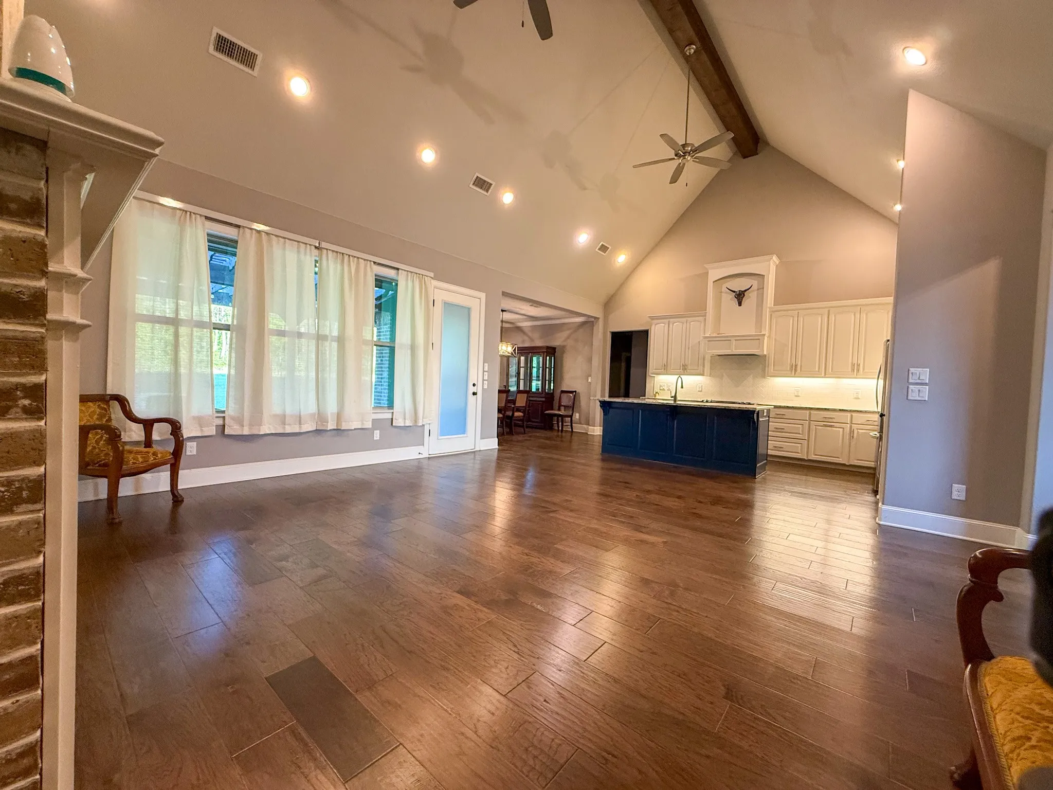 Single Family Residence For Sale in Cherokee County , 494 CR 4403, Jacksonville, Texas 75766, 4 Bedrooms, 3 Bathrooms, 2 Garage spaces, 2,787 Sqft, built in 2018, Price $675,000, mls#21318966, Real Estate Agent in Jacksonville, Homes For Sale in Cherokee county, Homes For Sale in Jacksonville, Realtor in Jacksonville Texas, Real Estate Brokerage Independent Realty Texas, Luminita Cordes Realtor