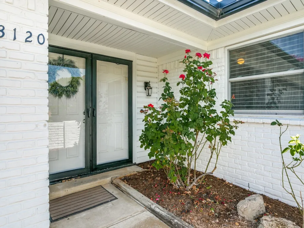 Single Family Residence For Sale in Tarrant County , 3120 Spring Grove Drive, Bedford, Texas 76021, 3 Bedroom, 2 Bathroom, 2 Garage spaces, 1,538 Sqft, built in 1973, mls#21318839, Real Estate Agent in Bedford, Homes For Sale in Tarrant county, Homes For Sale in Bedford, Realtor in Bedford Texas, Real Estate Brokerage Independent Realty Texas, Luminita Cordes Realtor