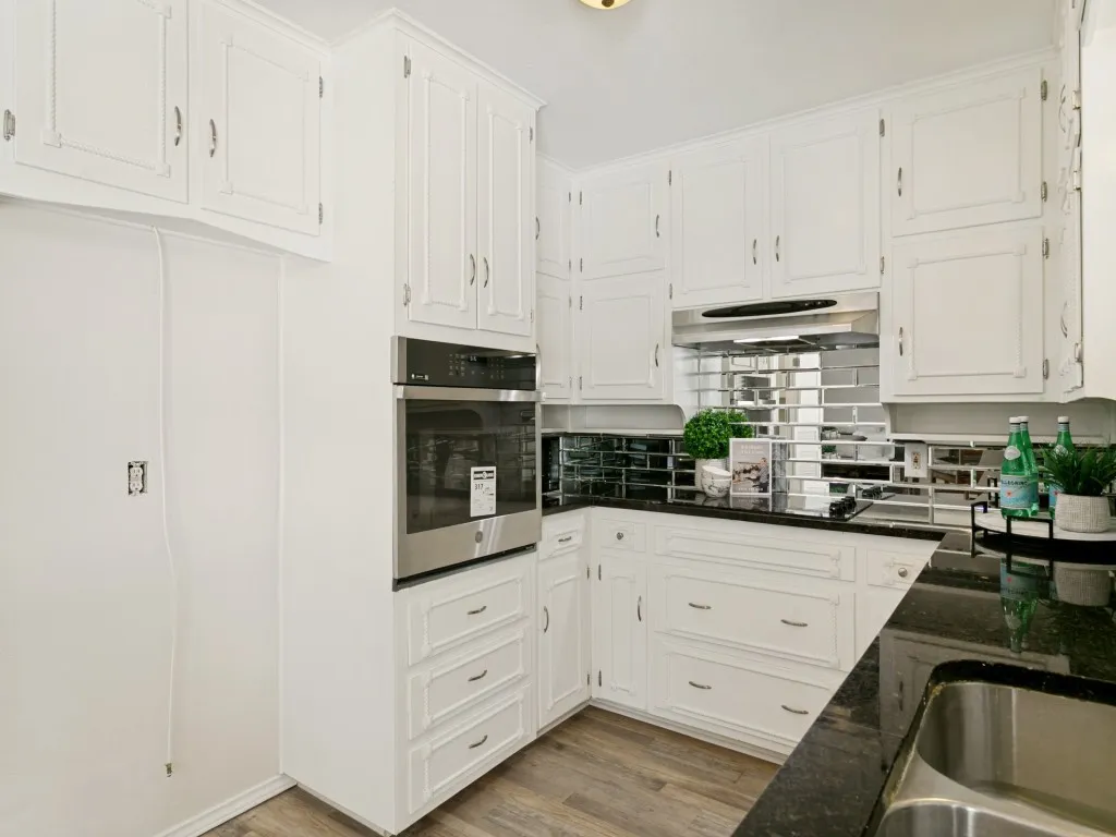 Single Family Residence For Sale in Tarrant County , 3120 Spring Grove Drive, Bedford, Texas 76021, 3 Bedroom, 2 Bathroom, 2 Garage spaces, 1,538 Sqft, built in 1973, mls#21318839, Real Estate Agent in Bedford, Homes For Sale in Tarrant county, Homes For Sale in Bedford, Realtor in Bedford Texas, Real Estate Brokerage Independent Realty Texas, Luminita Cordes Realtor