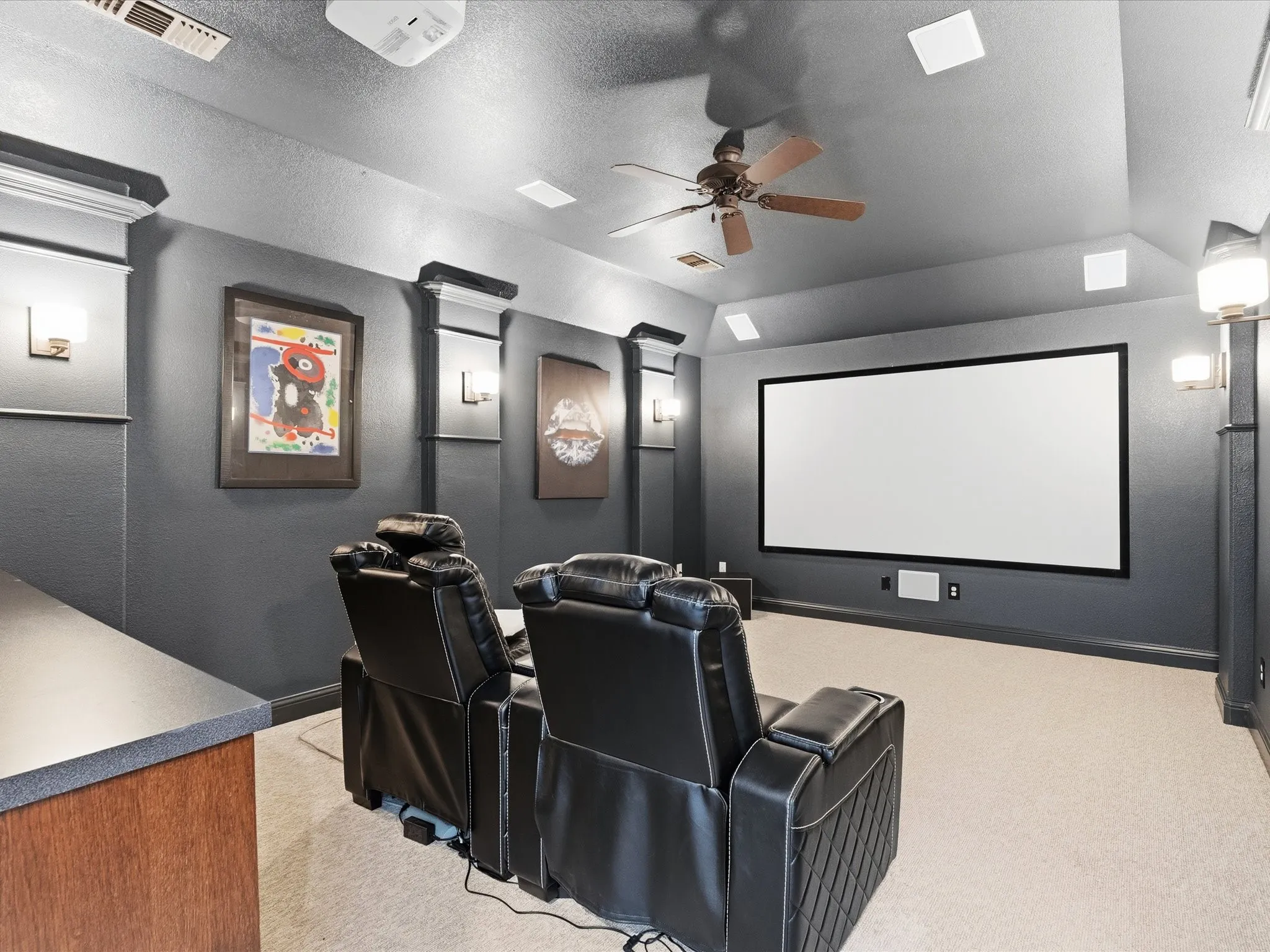 Single Family Residence For Sale in Denton County , 417 Mordred Lane, Lewisville, Texas 75056, 4 Bedroom, 3 Bathroom, 2 Garage spaces, 3,426 Sqft, built in 2006, mls#21315940, Real Estate Agent in Lewisville, Homes For Sale in Denton county, Homes For Sale in Lewisville, Realtor in Lewisville Texas, Real Estate Brokerage Independent Realty Texas, Luminita Cordes Realtor