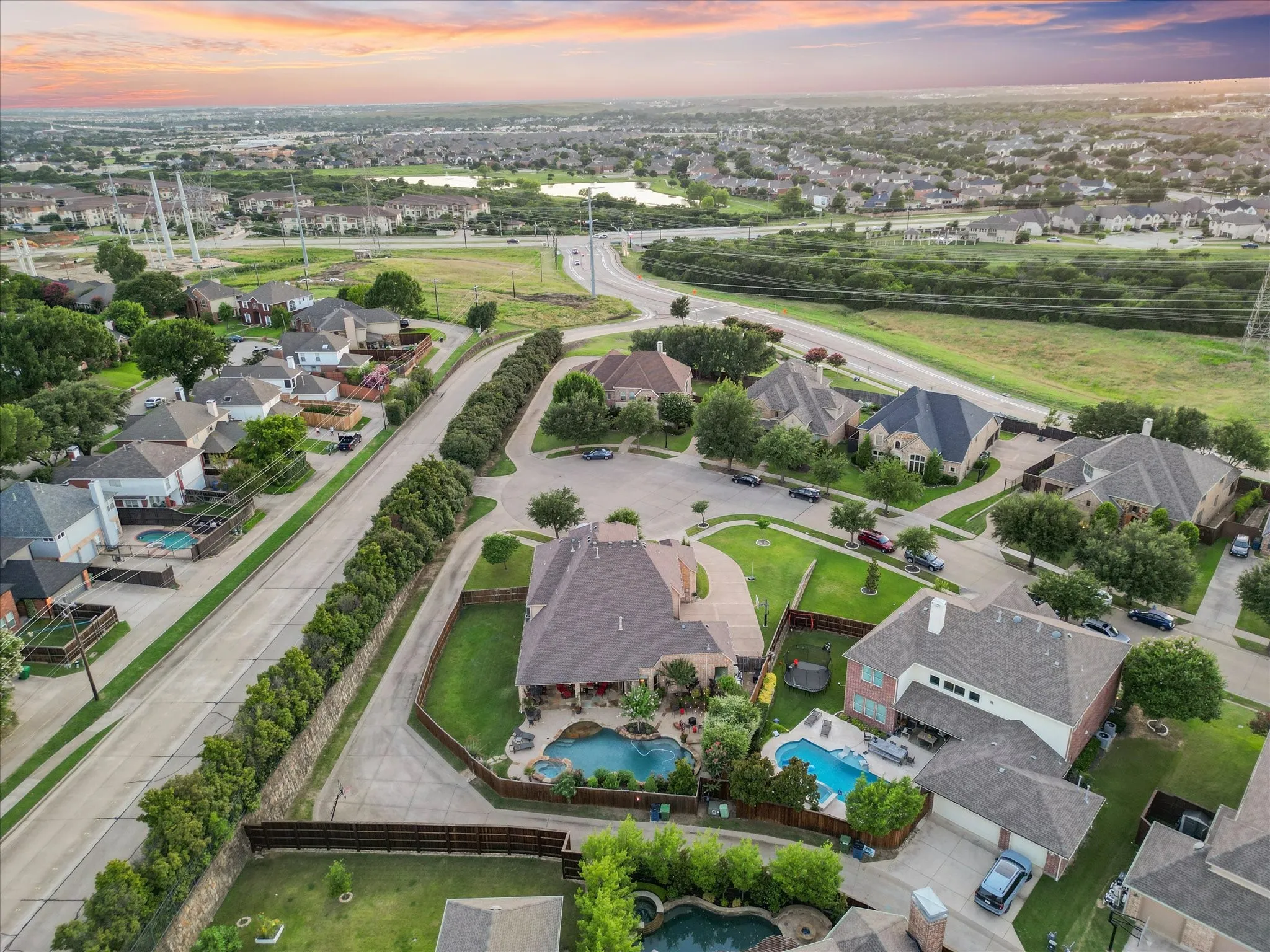 Single Family Residence For Sale in Denton County , 2201 Lady Cornwall Drive, Lewisville, Texas 75056, 5 Bedroom, 5 Bathroom, 3 Garage spaces, 4,339 Sqft, built in 2006, mls#21317093, Real Estate Agent in Lewisville, Homes For Sale in Denton county, Homes For Sale in Lewisville, Realtor in Lewisville Texas, Real Estate Brokerage Independent Realty Texas, Luminita Cordes Realtor