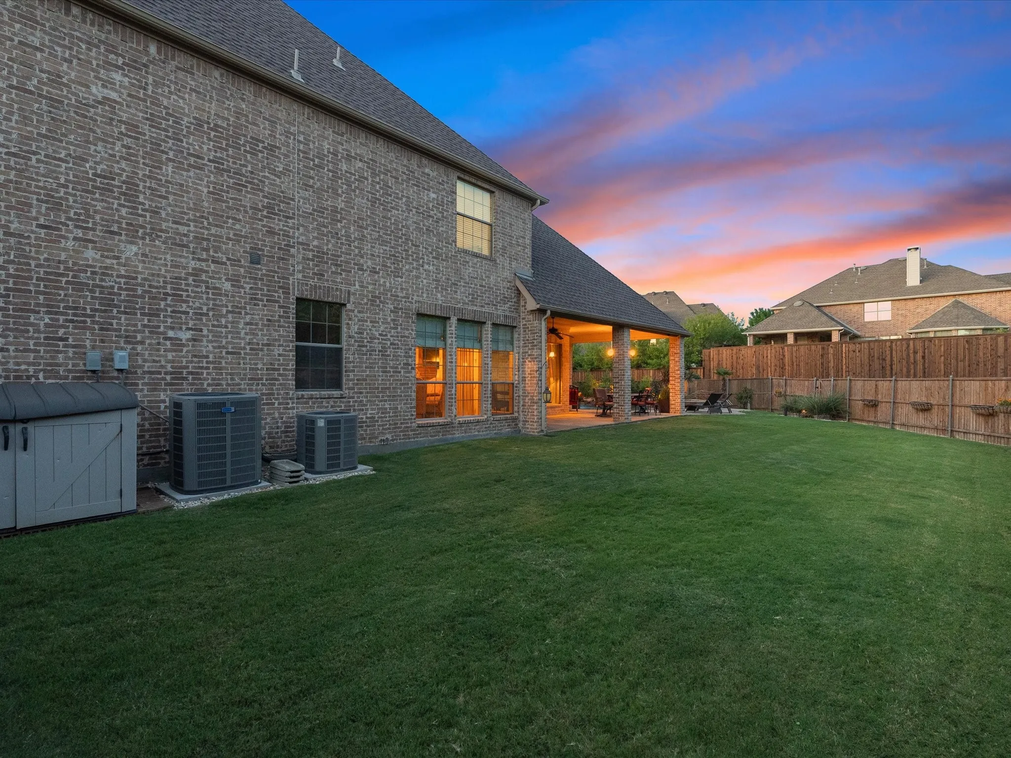 Single Family Residence For Sale in Denton County , 2201 Lady Cornwall Drive, Lewisville, Texas 75056, 5 Bedroom, 5 Bathroom, 3 Garage spaces, 4,339 Sqft, built in 2006, mls#21317093, Real Estate Agent in Lewisville, Homes For Sale in Denton county, Homes For Sale in Lewisville, Realtor in Lewisville Texas, Real Estate Brokerage Independent Realty Texas, Luminita Cordes Realtor