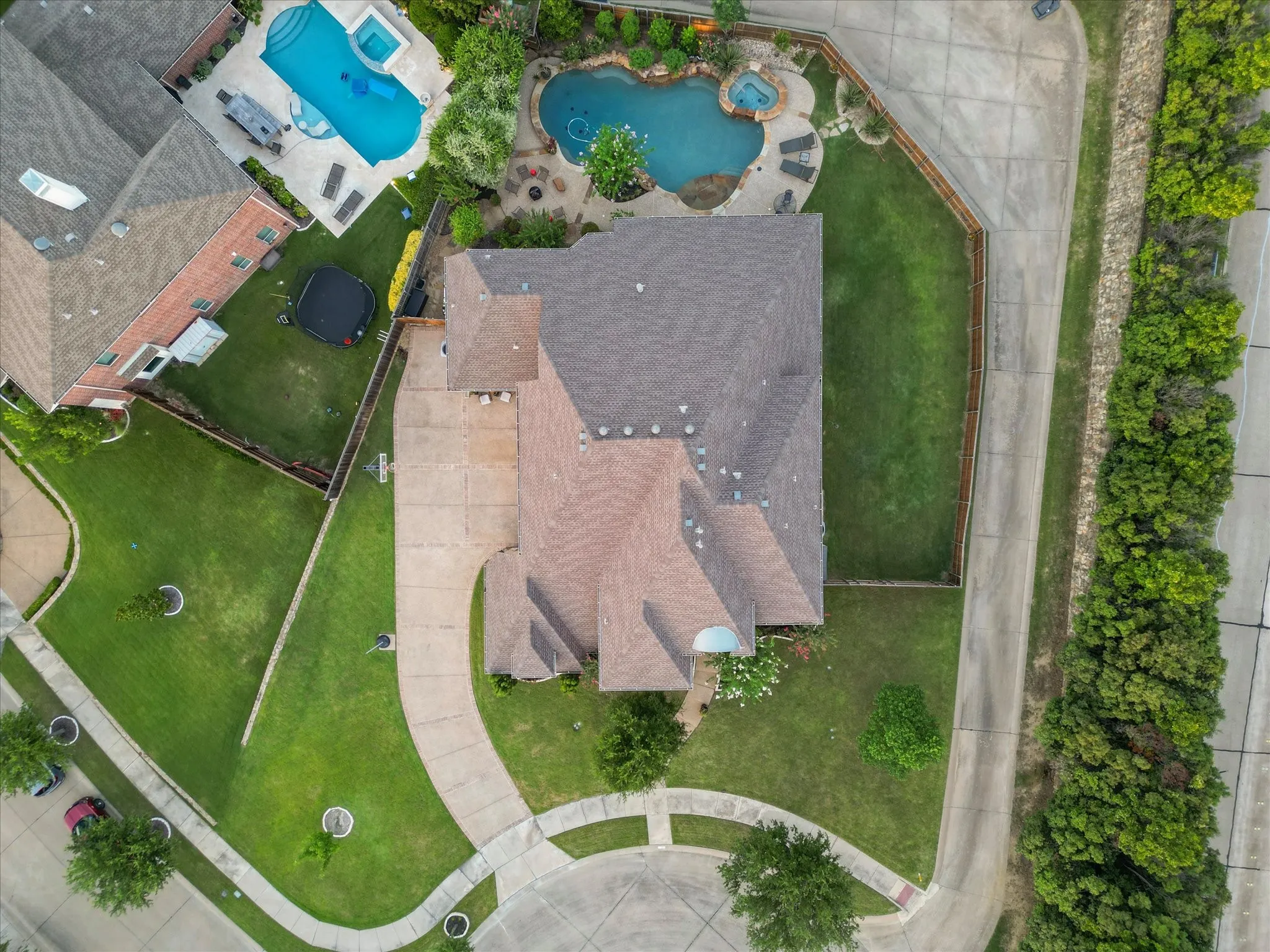Single Family Residence For Sale in Denton County , 2201 Lady Cornwall Drive, Lewisville, Texas 75056, 5 Bedroom, 5 Bathroom, 3 Garage spaces, 4,339 Sqft, built in 2006, mls#21317093, Real Estate Agent in Lewisville, Homes For Sale in Denton county, Homes For Sale in Lewisville, Realtor in Lewisville Texas, Real Estate Brokerage Independent Realty Texas, Luminita Cordes Realtor