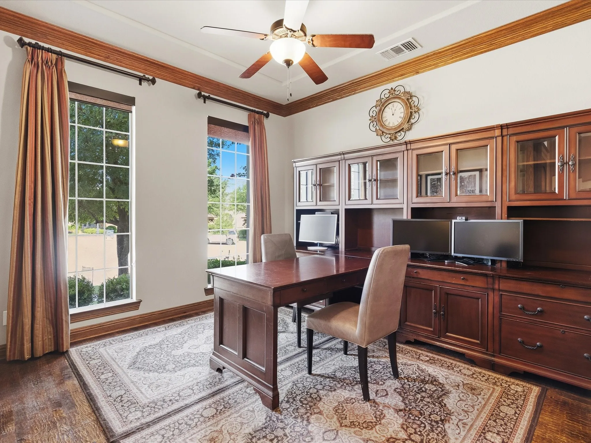 Single Family Residence For Sale in Denton County , 2201 Lady Cornwall Drive, Lewisville, Texas 75056, 5 Bedroom, 5 Bathroom, 3 Garage spaces, 4,339 Sqft, built in 2006, mls#21317093, Real Estate Agent in Lewisville, Homes For Sale in Denton county, Homes For Sale in Lewisville, Realtor in Lewisville Texas, Real Estate Brokerage Independent Realty Texas, Luminita Cordes Realtor