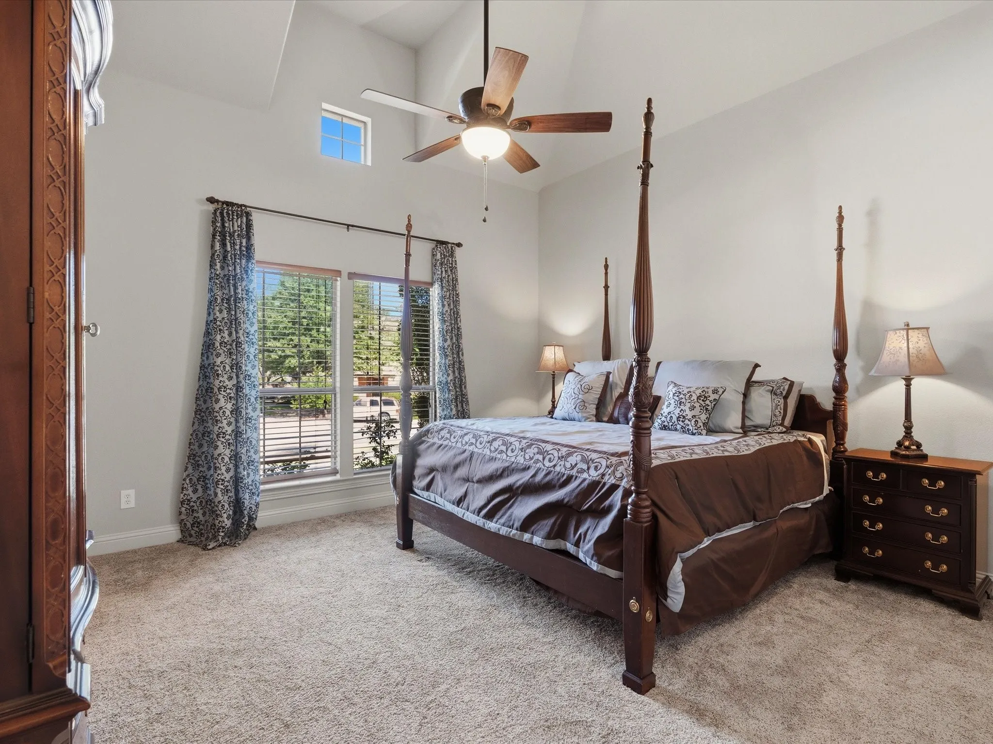 Single Family Residence For Sale in Denton County , 2201 Lady Cornwall Drive, Lewisville, Texas 75056, 5 Bedroom, 5 Bathroom, 3 Garage spaces, 4,339 Sqft, built in 2006, mls#21317093, Real Estate Agent in Lewisville, Homes For Sale in Denton county, Homes For Sale in Lewisville, Realtor in Lewisville Texas, Real Estate Brokerage Independent Realty Texas, Luminita Cordes Realtor