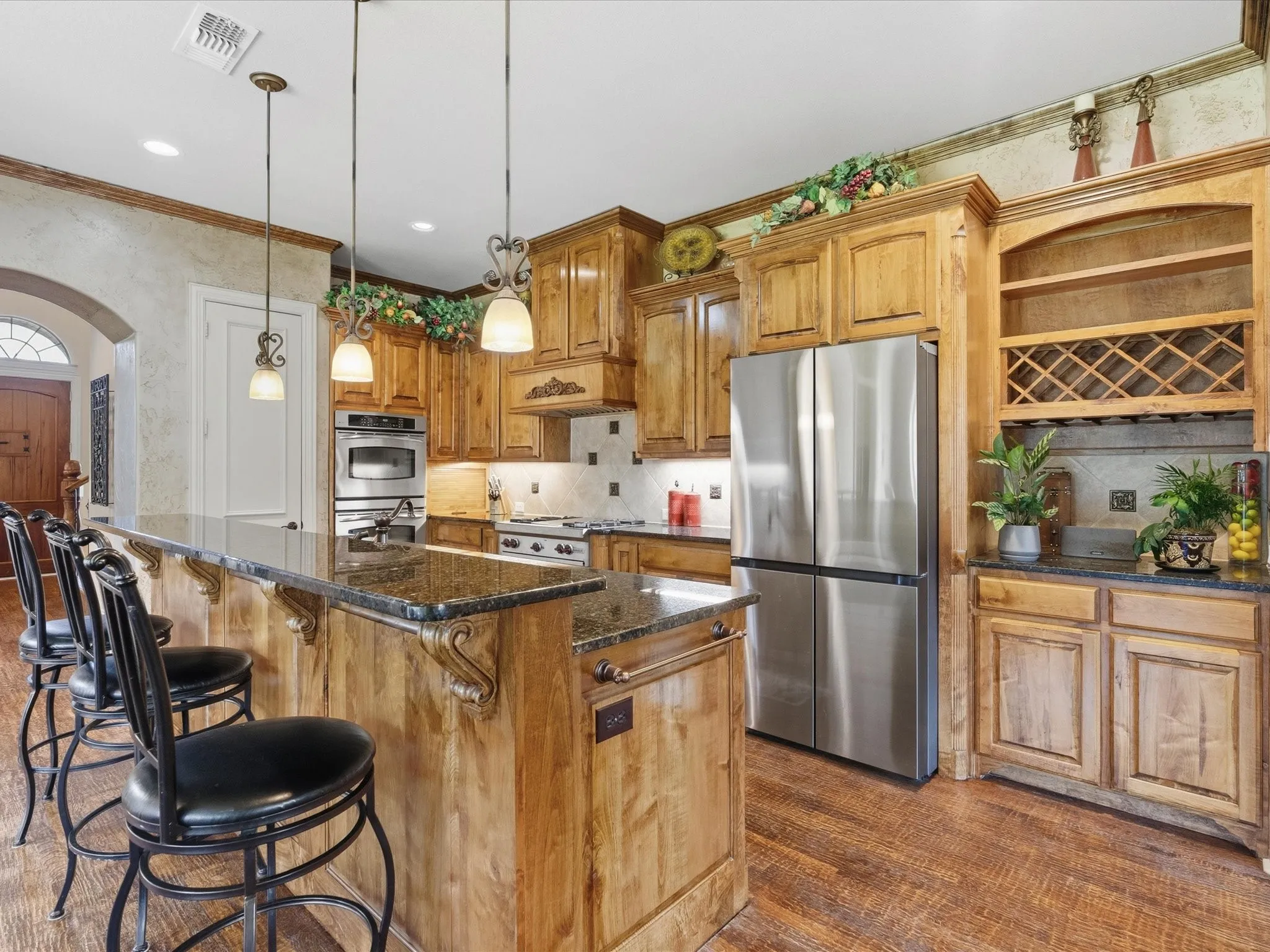 Single Family Residence For Sale in Denton County , 2201 Lady Cornwall Drive, Lewisville, Texas 75056, 5 Bedroom, 5 Bathroom, 3 Garage spaces, 4,339 Sqft, built in 2006, mls#21317093, Real Estate Agent in Lewisville, Homes For Sale in Denton county, Homes For Sale in Lewisville, Realtor in Lewisville Texas, Real Estate Brokerage Independent Realty Texas, Luminita Cordes Realtor
