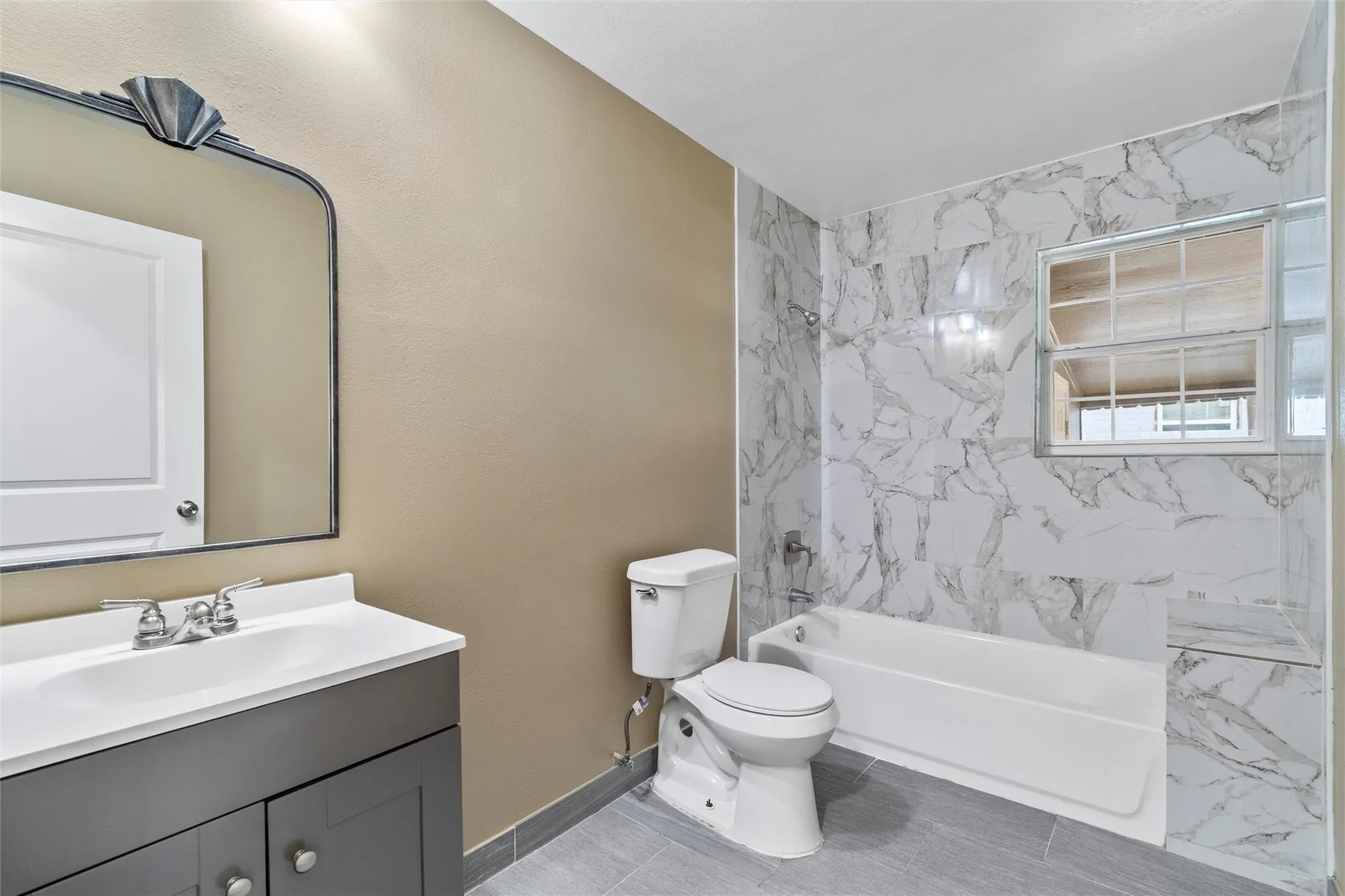 Duplex For Sale in Dallas County , 8714 Quinn Street A, Dallas, Texas 75217, 5 Bedroom, 4 Bathroom, Garage spaces, 2,264 Sqft, built in 1962, mls#21312558, Real Estate Agent in Dallas, Homes For Sale in Dallas county, Homes For Sale in Dallas, Realtor in Dallas Texas, Real Estate Brokerage Independent Realty Texas, Luminita Cordes Realtor