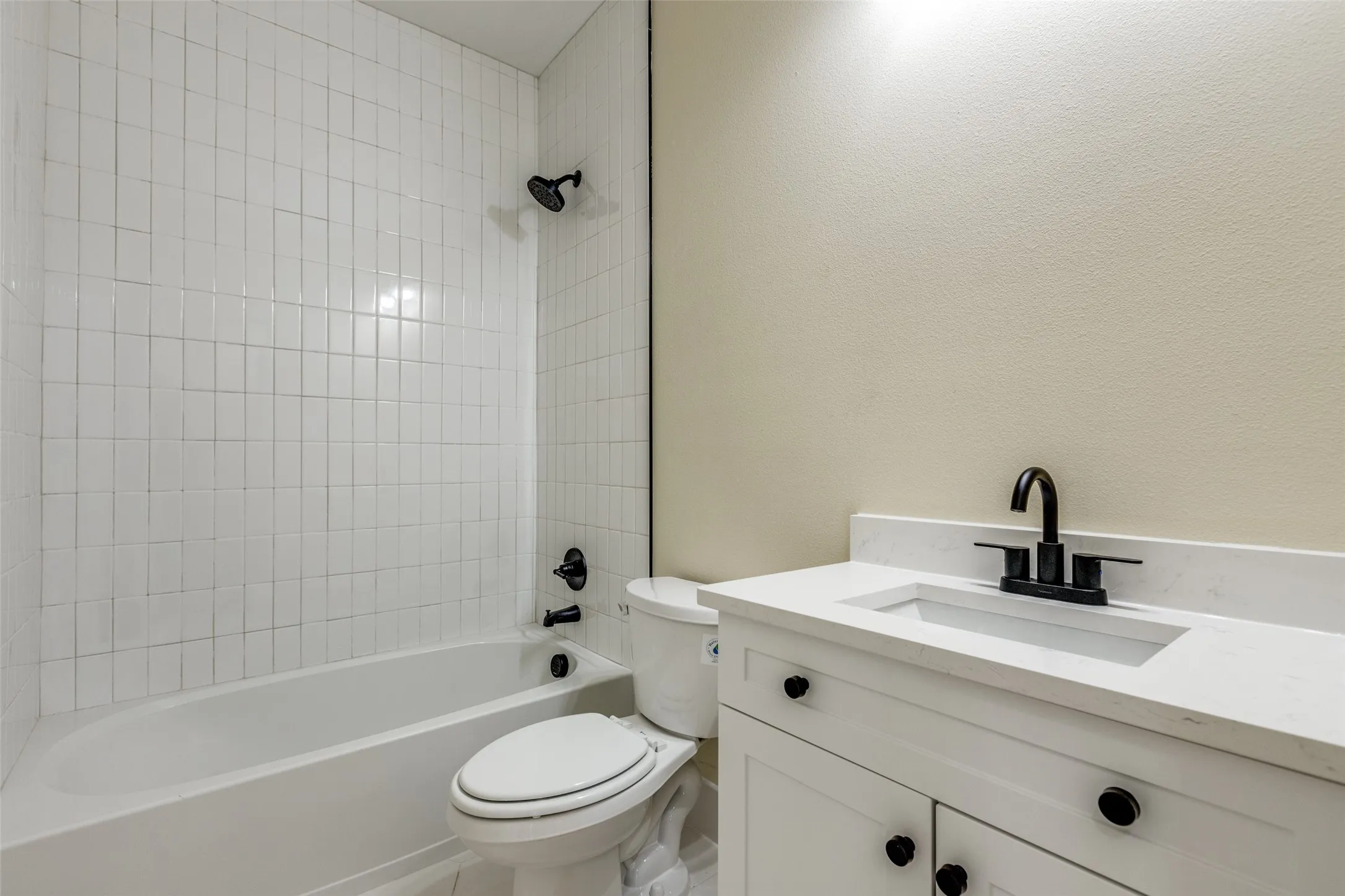 Single Family Residence For Sale in Collin County , 11651 Yoakum Drive, Frisco, Texas 75035, 4 Bedroom, 4 Bathroom, 2 Garage spaces, 3,013 Sqft, built in 2007, mls#21318957, Real Estate Agent in Frisco, Homes For Sale in Collin county, Homes For Sale in Frisco, Realtor in Frisco Texas, Real Estate Brokerage Independent Realty Texas, Luminita Cordes Realtor