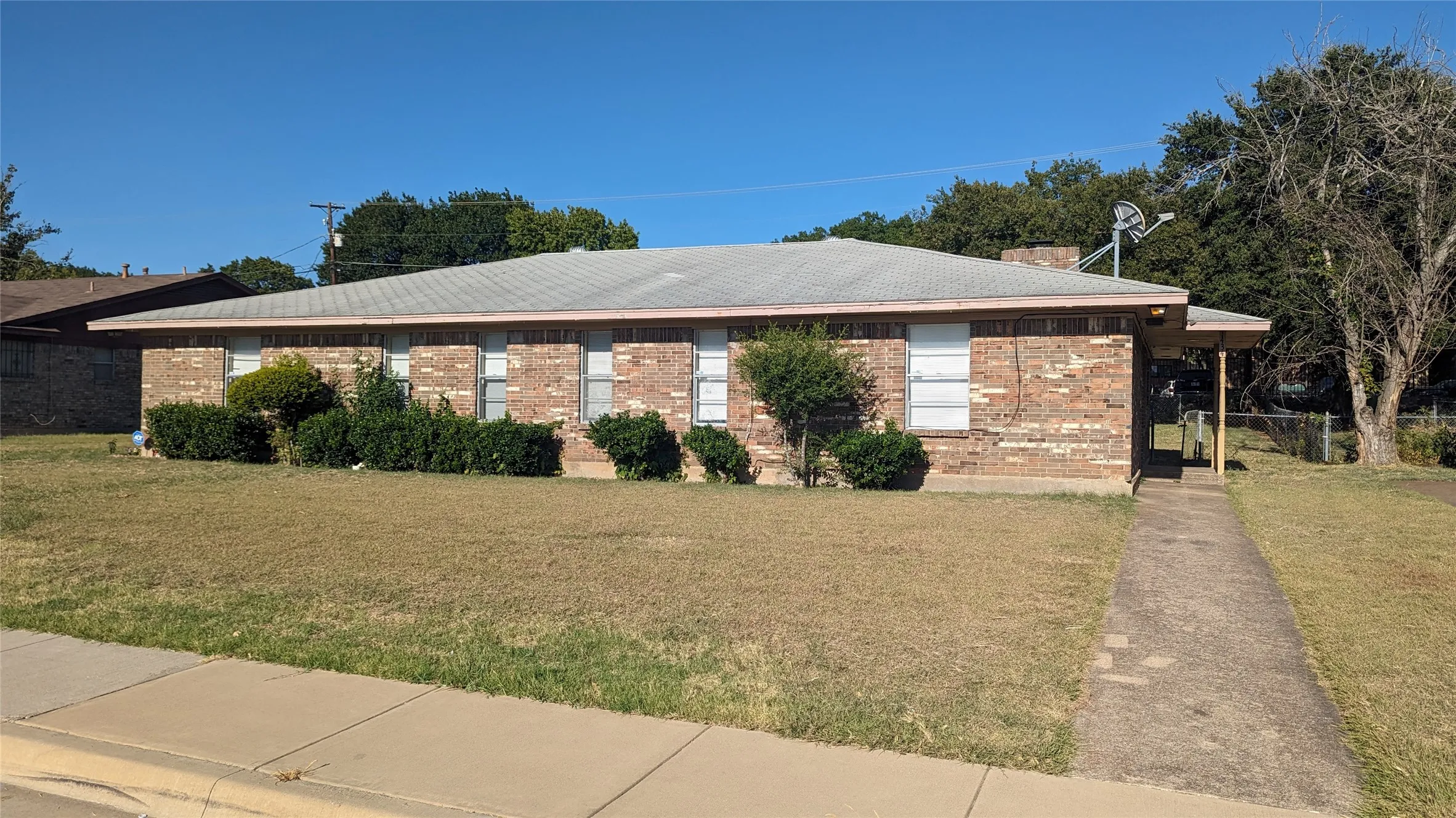 Duplex For Rent in Dallas County , 1434 Deborah Avenue, De Soto, Texas 75115, 2 Bedroom, 2 Bathroom, Garage spaces, 1,080 Sqft, built in 1971, mls#21313728, Real Estate Agent in De Soto, Homes For Rent in Dallas county, Homes For Rent in De Soto, Realtor in De Soto Texas, Real Estate Brokerage Independent Realty Texas, Luminita Cordes Realtor