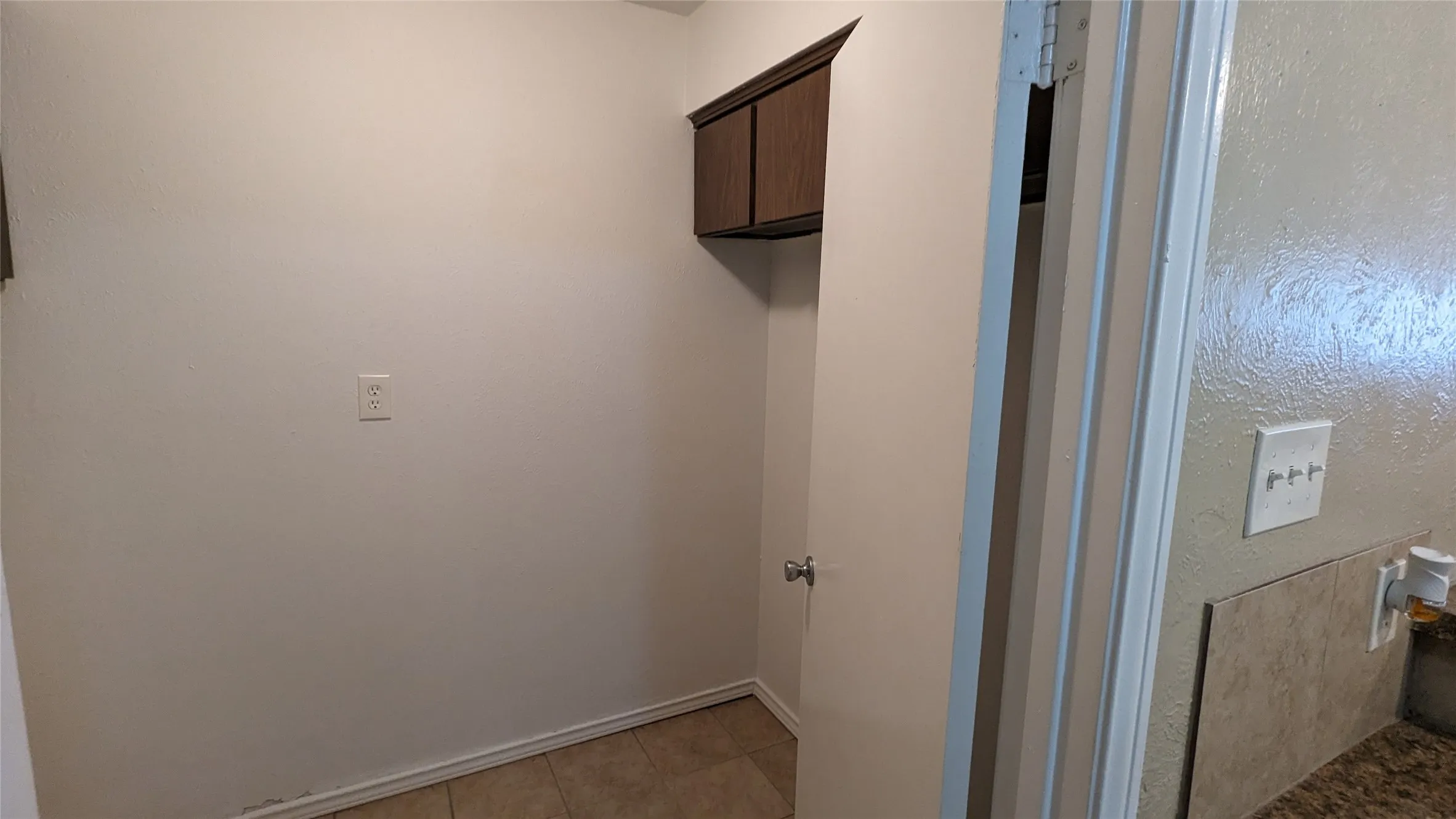 Duplex For Rent in Dallas County , 1434 Deborah Avenue, De Soto, Texas 75115, 2 Bedroom, 2 Bathroom, Garage spaces, 1,080 Sqft, built in 1971, mls#21313728, Real Estate Agent in De Soto, Homes For Rent in Dallas county, Homes For Rent in De Soto, Realtor in De Soto Texas, Real Estate Brokerage Independent Realty Texas, Luminita Cordes Realtor