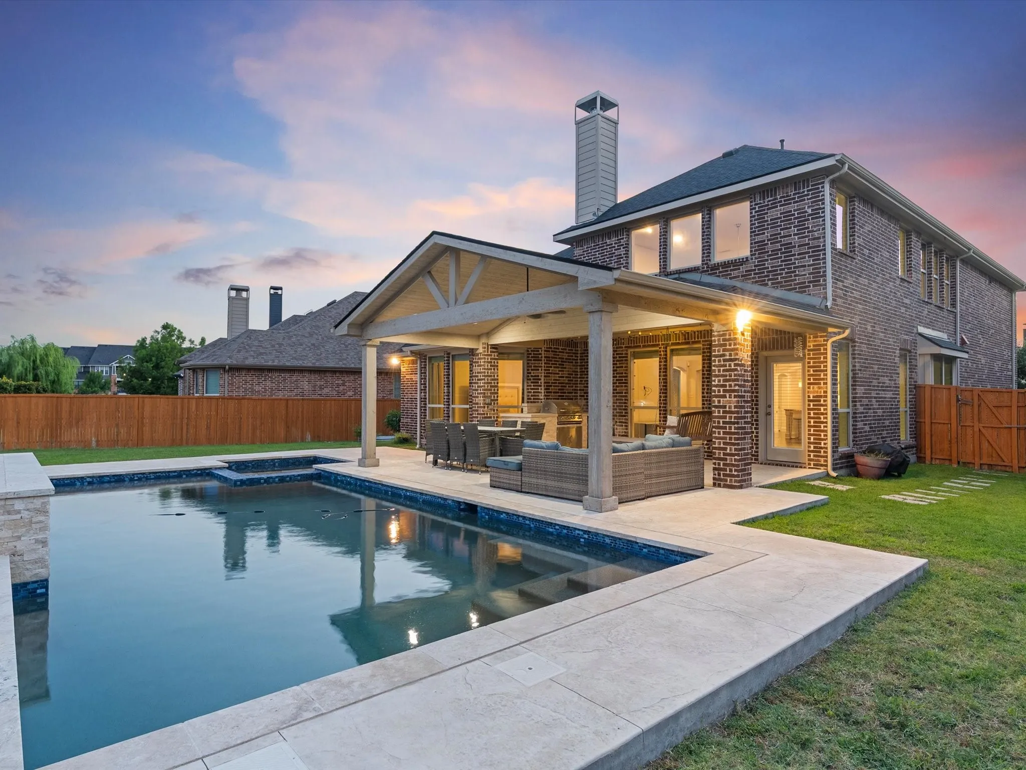 Single Family Residence For Sale in Denton County , 817 Winehart Street, Lewisville, Texas 75056, 5 Bedroom, 4 Bathroom, Garage spaces, 3,459 Sqft, built in 2016, mls#21316422, Real Estate Agent in Lewisville, Homes For Sale in Denton county, Homes For Sale in Lewisville, Realtor in Lewisville Texas, Real Estate Brokerage Independent Realty Texas, Luminita Cordes Realtor