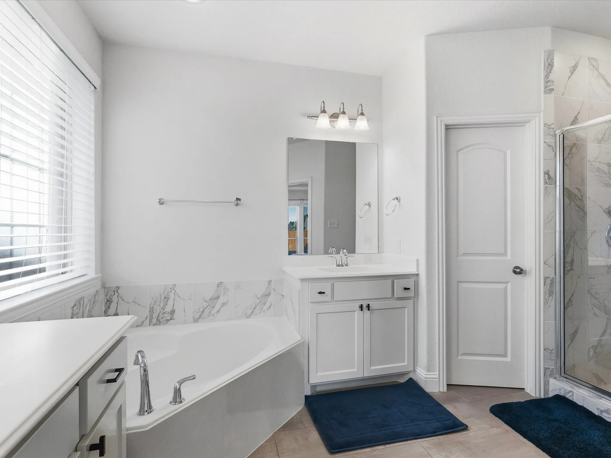 Single Family Residence For Sale in Denton County , 817 Winehart Street, Lewisville, Texas 75056, 5 Bedroom, 4 Bathroom, Garage spaces, 3,459 Sqft, built in 2016, mls#21316422, Real Estate Agent in Lewisville, Homes For Sale in Denton county, Homes For Sale in Lewisville, Realtor in Lewisville Texas, Real Estate Brokerage Independent Realty Texas, Luminita Cordes Realtor