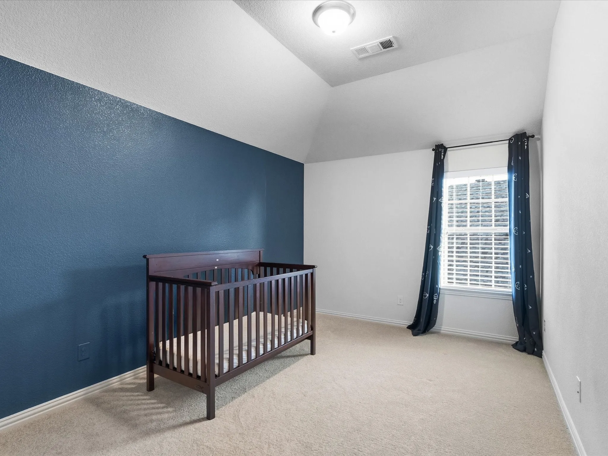Single Family Residence For Sale in Denton County , 817 Winehart Street, Lewisville, Texas 75056, 5 Bedroom, 4 Bathroom, Garage spaces, 3,459 Sqft, built in 2016, mls#21316422, Real Estate Agent in Lewisville, Homes For Sale in Denton county, Homes For Sale in Lewisville, Realtor in Lewisville Texas, Real Estate Brokerage Independent Realty Texas, Luminita Cordes Realtor