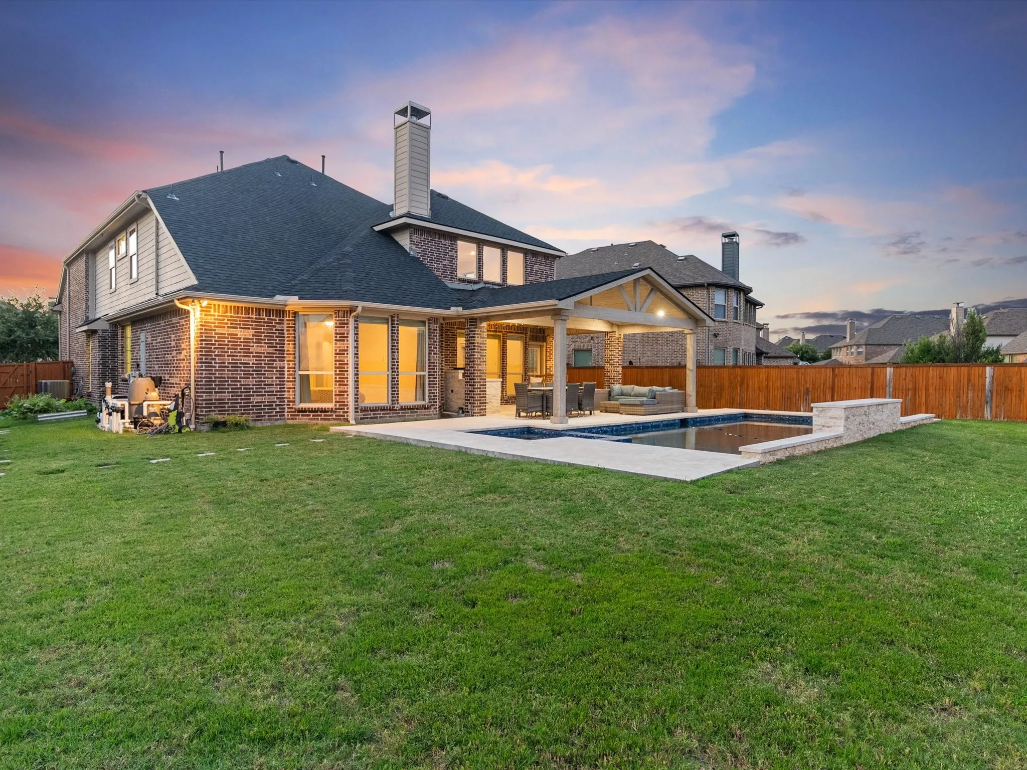 Single Family Residence For Sale in Denton County , 817 Winehart Street, Lewisville, Texas 75056, 5 Bedroom, 4 Bathroom, Garage spaces, 3,459 Sqft, built in 2016, mls#21316422, Real Estate Agent in Lewisville, Homes For Sale in Denton county, Homes For Sale in Lewisville, Realtor in Lewisville Texas, Real Estate Brokerage Independent Realty Texas, Luminita Cordes Realtor