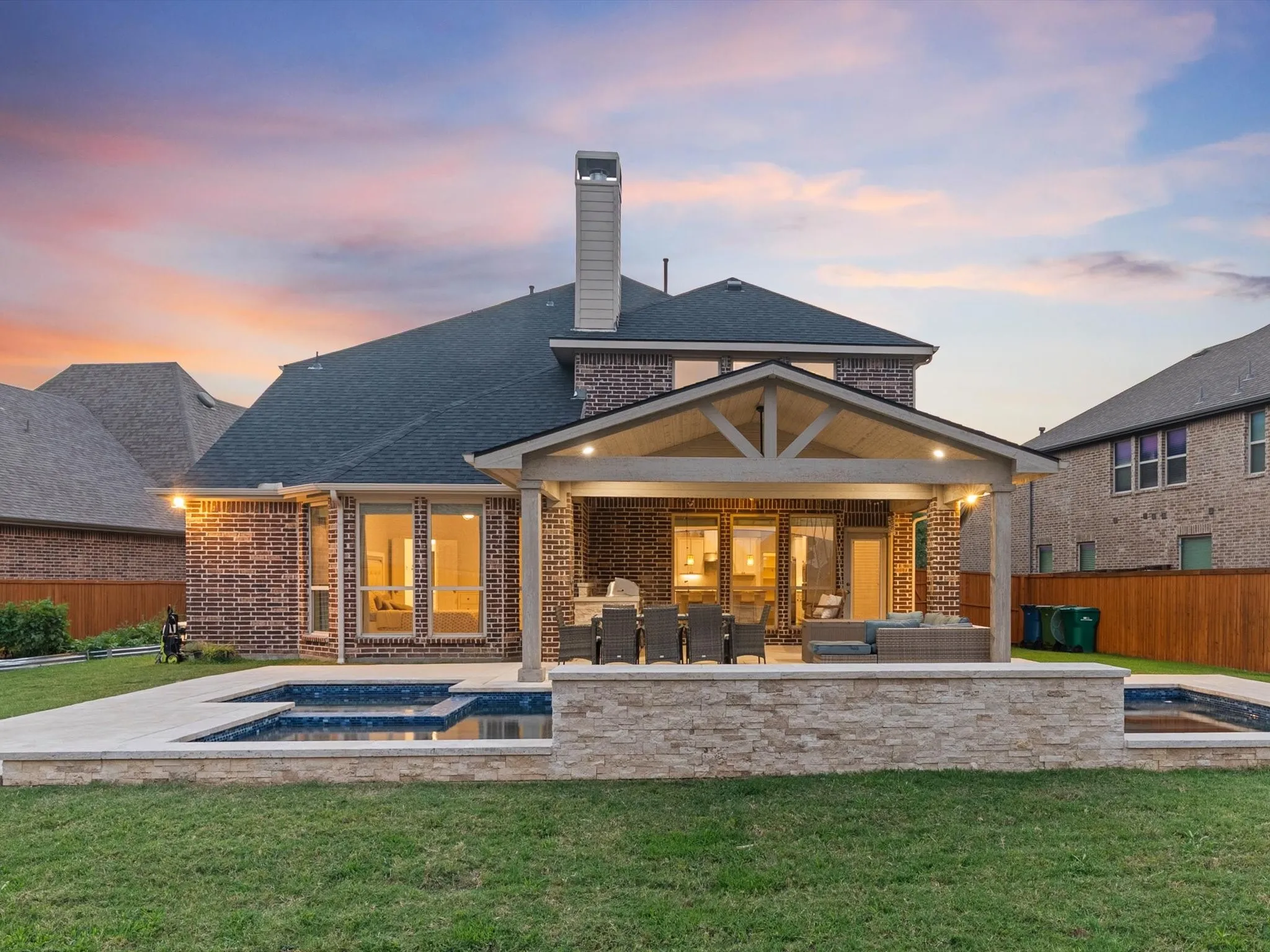 Single Family Residence For Sale in Denton County , 817 Winehart Street, Lewisville, Texas 75056, 5 Bedroom, 4 Bathroom, Garage spaces, 3,459 Sqft, built in 2016, mls#21316422, Real Estate Agent in Lewisville, Homes For Sale in Denton county, Homes For Sale in Lewisville, Realtor in Lewisville Texas, Real Estate Brokerage Independent Realty Texas, Luminita Cordes Realtor