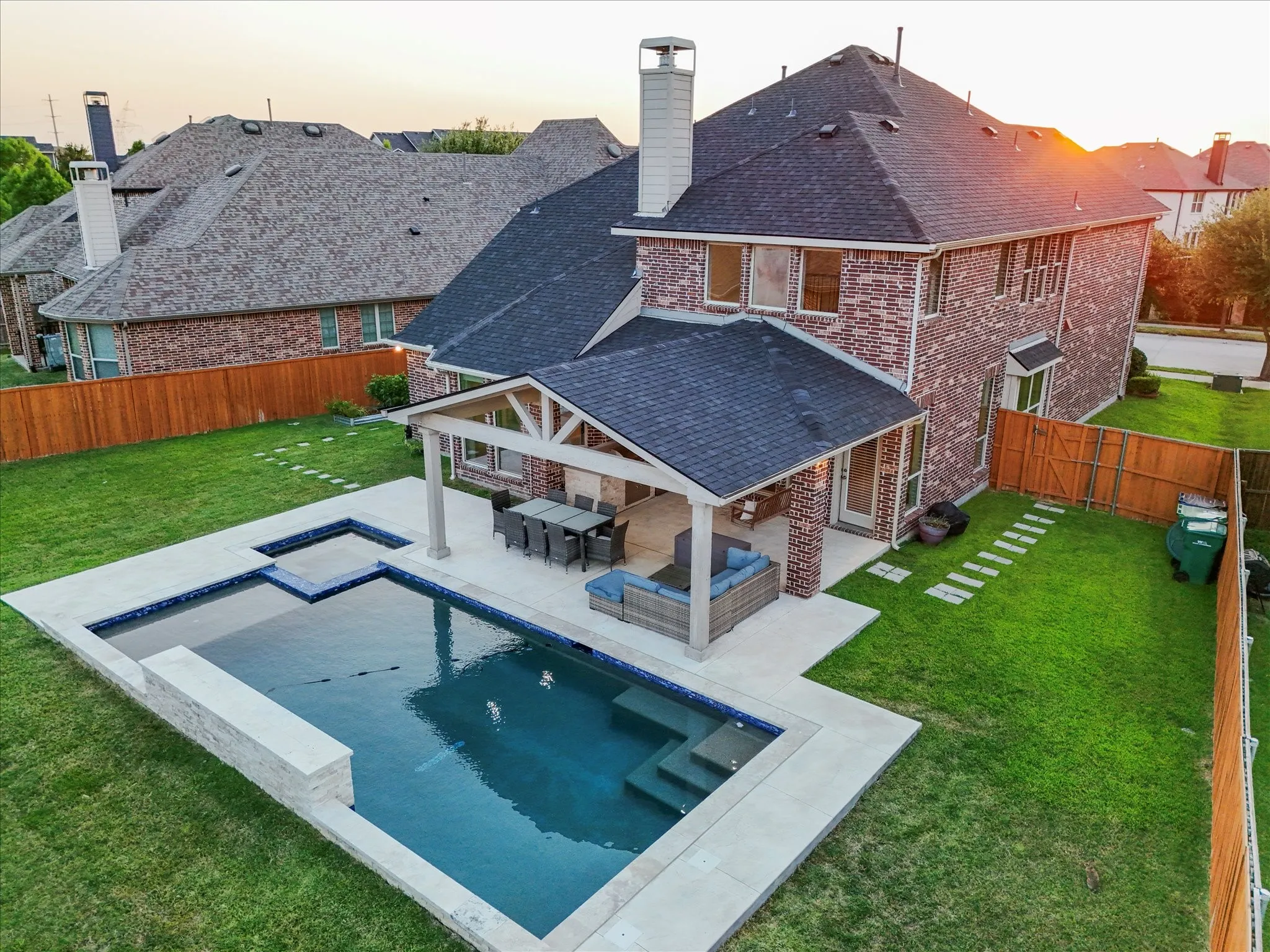 Single Family Residence For Sale in Denton County , 817 Winehart Street, Lewisville, Texas 75056, 5 Bedroom, 4 Bathroom, Garage spaces, 3,459 Sqft, built in 2016, mls#21316422, Real Estate Agent in Lewisville, Homes For Sale in Denton county, Homes For Sale in Lewisville, Realtor in Lewisville Texas, Real Estate Brokerage Independent Realty Texas, Luminita Cordes Realtor