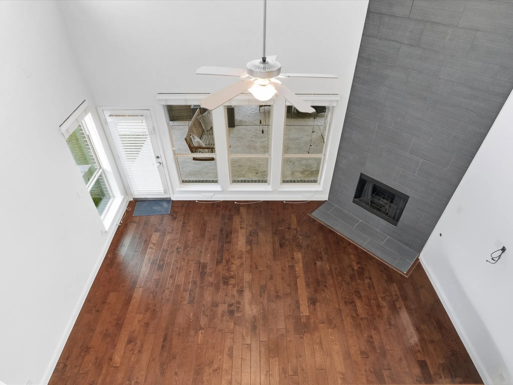Single Family Residence For Sale in Denton County , 817 Winehart Street, Lewisville, Texas 75056, 5 Bedroom, 4 Bathroom, Garage spaces, 3,459 Sqft, built in 2016, mls#21316422, Real Estate Agent in Lewisville, Homes For Sale in Denton county, Homes For Sale in Lewisville, Realtor in Lewisville Texas, Real Estate Brokerage Independent Realty Texas, Luminita Cordes Realtor