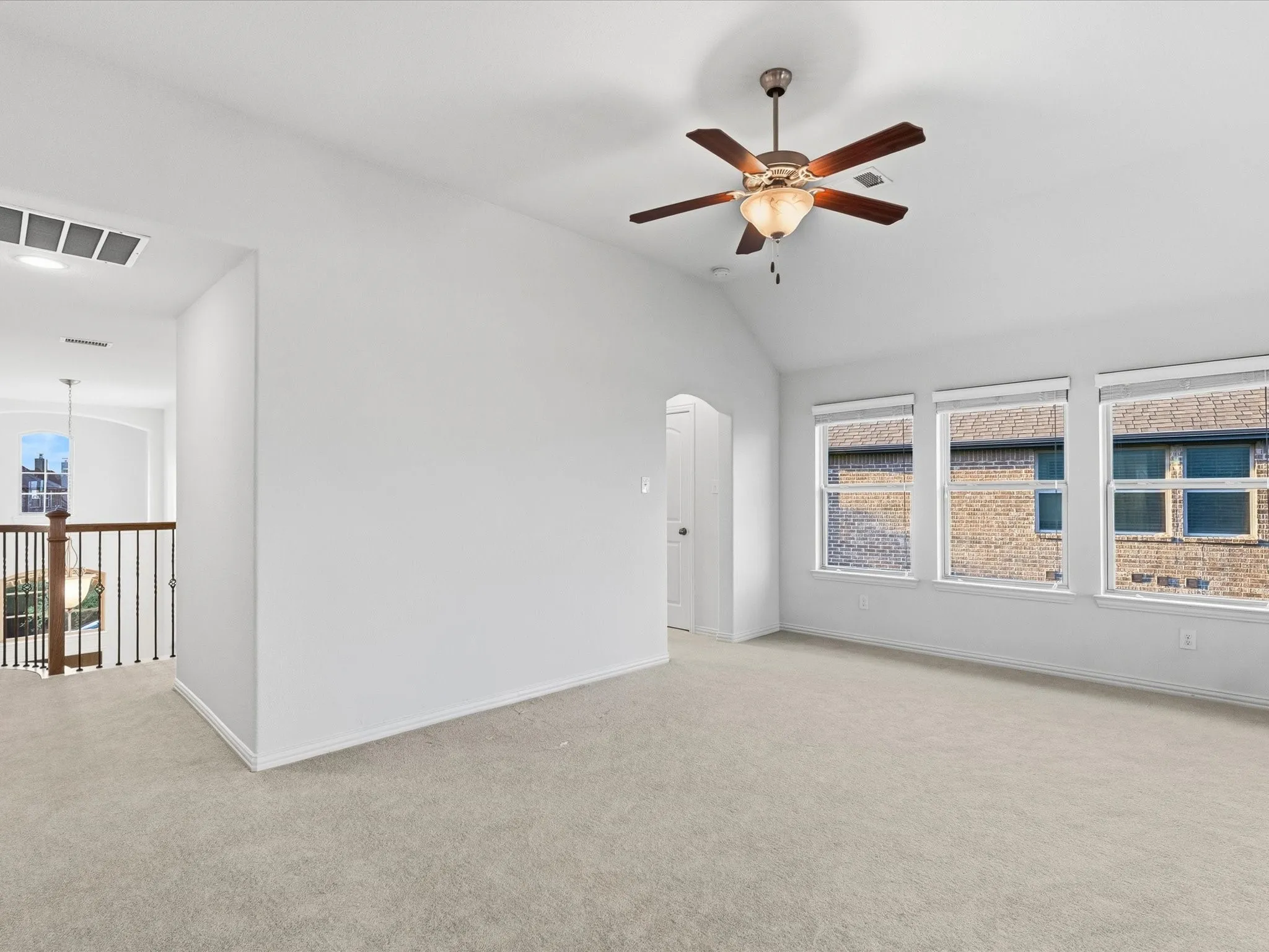 Single Family Residence For Sale in Denton County , 817 Winehart Street, Lewisville, Texas 75056, 5 Bedroom, 4 Bathroom, Garage spaces, 3,459 Sqft, built in 2016, mls#21316422, Real Estate Agent in Lewisville, Homes For Sale in Denton county, Homes For Sale in Lewisville, Realtor in Lewisville Texas, Real Estate Brokerage Independent Realty Texas, Luminita Cordes Realtor