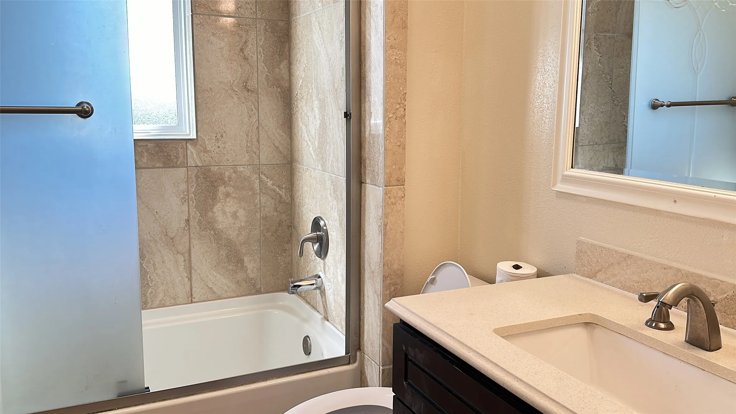 Single Family Residence For Rent in Dallas County , 4706 Sachse Road, Sachse, Texas 75048, 5 Bedroom, 2 Bathroom, Garage spaces, 2,032 Sqft, built in 1960, mls#21315175, Real Estate Agent in Sachse, Homes For Rent in Dallas county, Homes For Rent in Sachse, Realtor in Sachse Texas, Real Estate Brokerage Independent Realty Texas, Luminita Cordes Realtor