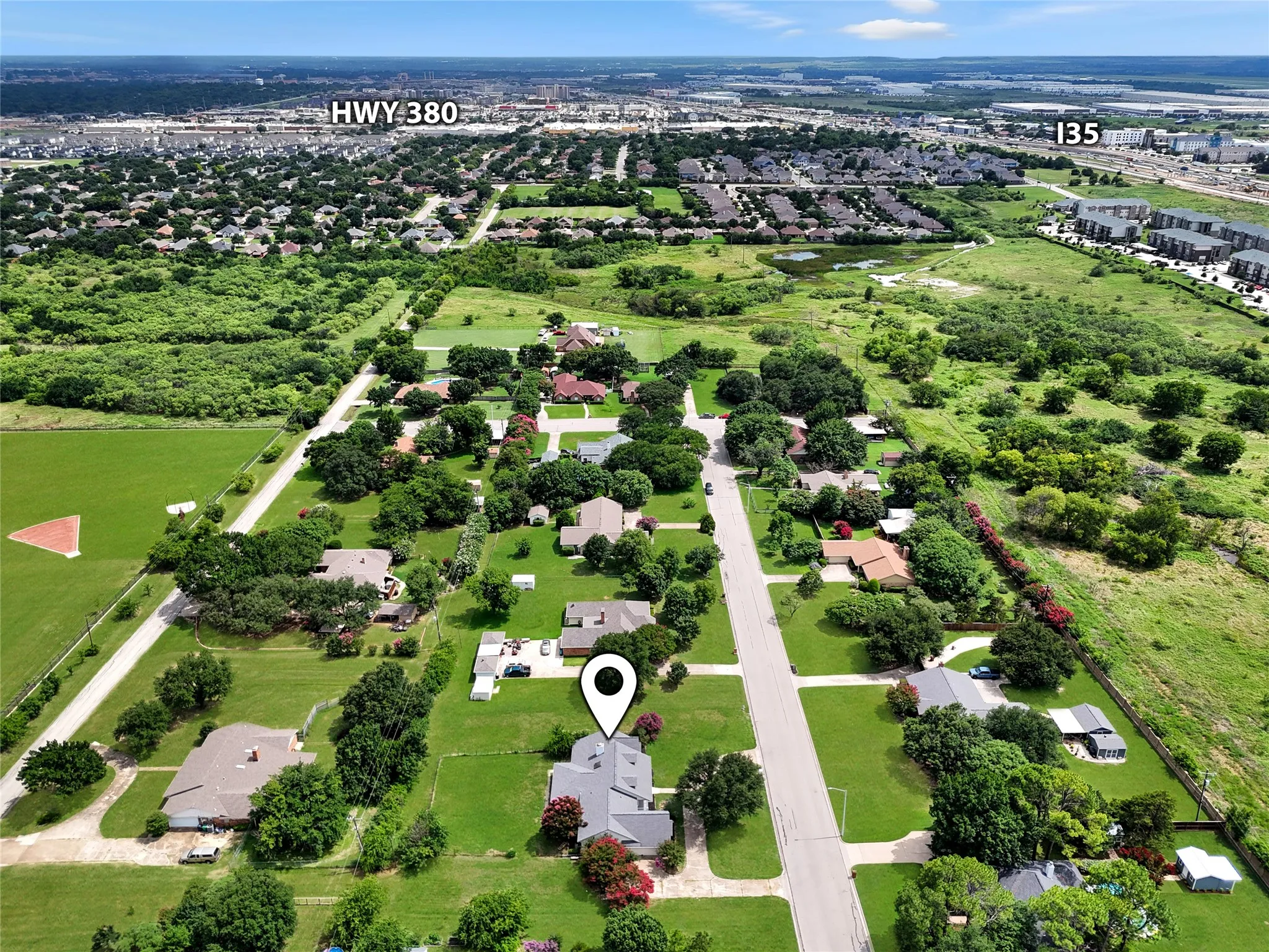 Single Family Residence For Sale in Denton County , 3128 Darby Lane, Denton, Texas 76207, 4 Bedroom, 3 Bathroom, 2 Garage spaces, 2,332 Sqft, built in 1984, mls#21318954, Real Estate Agent in Denton, Homes For Sale in Denton county, Homes For Sale in Denton, Realtor in Denton Texas, Real Estate Brokerage Independent Realty Texas, Luminita Cordes Realtor