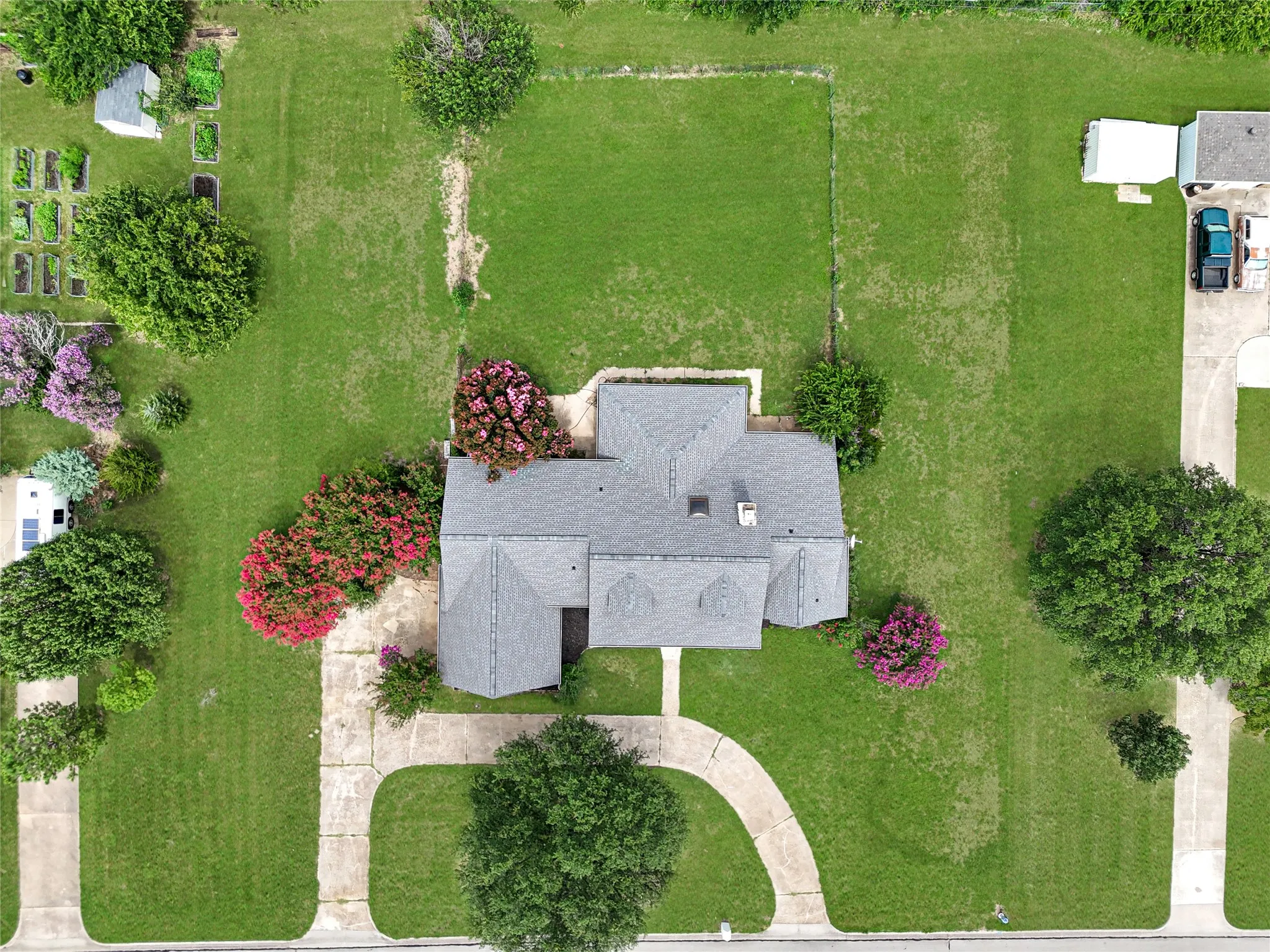 Single Family Residence For Sale in Denton County , 3128 Darby Lane, Denton, Texas 76207, 4 Bedroom, 3 Bathroom, 2 Garage spaces, 2,332 Sqft, built in 1984, mls#21318954, Real Estate Agent in Denton, Homes For Sale in Denton county, Homes For Sale in Denton, Realtor in Denton Texas, Real Estate Brokerage Independent Realty Texas, Luminita Cordes Realtor