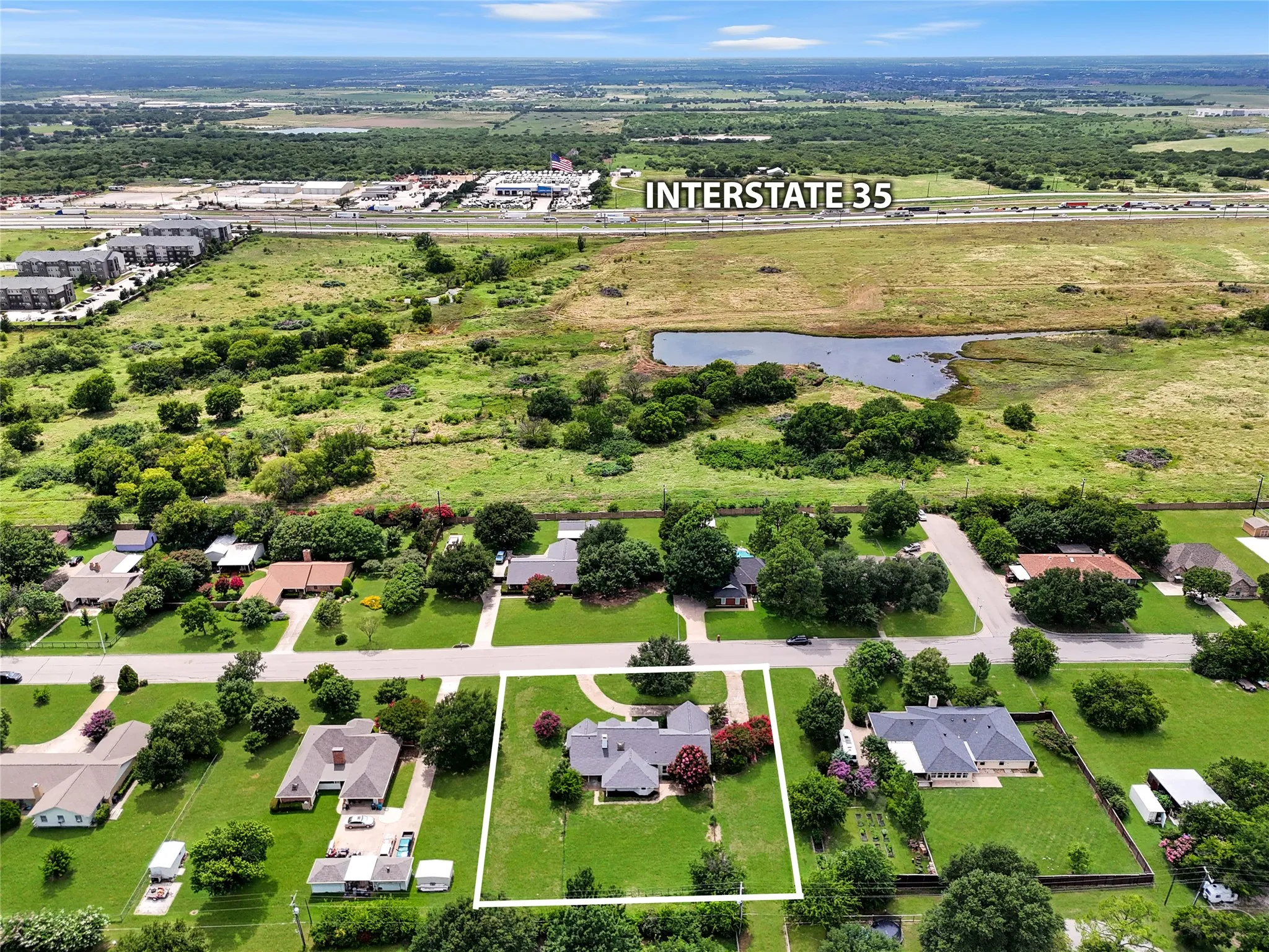 Single Family Residence For Sale in Denton County , 3128 Darby Lane, Denton, Texas 76207, 4 Bedroom, 3 Bathroom, 2 Garage spaces, 2,332 Sqft, built in 1984, mls#21318954, Real Estate Agent in Denton, Homes For Sale in Denton county, Homes For Sale in Denton, Realtor in Denton Texas, Real Estate Brokerage Independent Realty Texas, Luminita Cordes Realtor