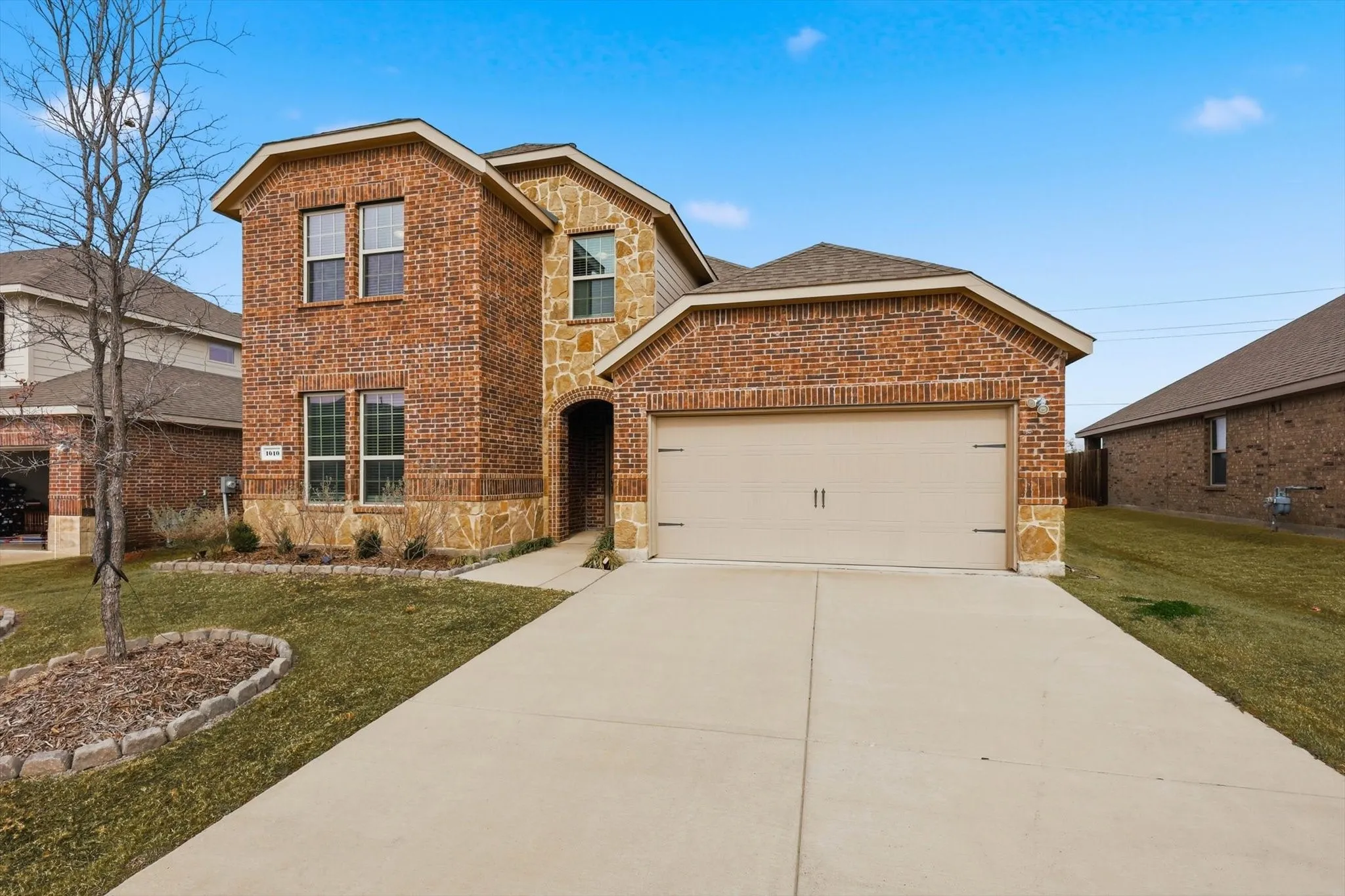 Single Family Residence For Sale in Collin County , 1010 Western Way, Princeton, Texas 75407, 4 Bedroom, 3 Bathroom, 2 Garage spaces, 2,193 Sqft, built in 2021, mls#21319024, Real Estate Agent in Princeton, Homes For Sale in Collin county, Homes For Sale in Princeton, Realtor in Princeton Texas, Real Estate Brokerage Independent Realty Texas, Luminita Cordes Realtor