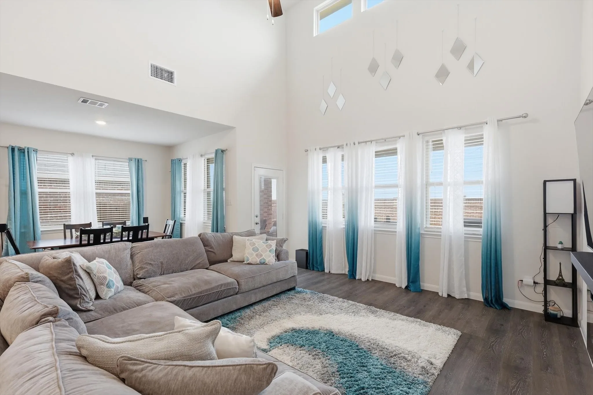 Single Family Residence For Sale in Collin County , 1010 Western Way, Princeton, Texas 75407, 4 Bedroom, 3 Bathroom, 2 Garage spaces, 2,193 Sqft, built in 2021, mls#21319024, Real Estate Agent in Princeton, Homes For Sale in Collin county, Homes For Sale in Princeton, Realtor in Princeton Texas, Real Estate Brokerage Independent Realty Texas, Luminita Cordes Realtor