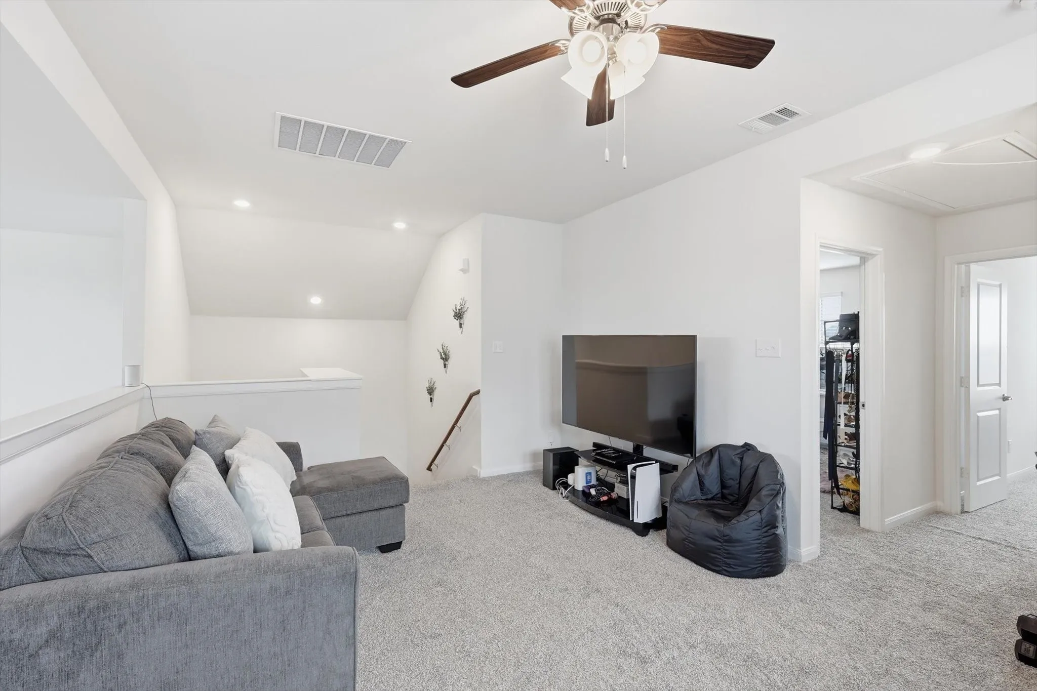 Single Family Residence For Sale in Collin County , 1010 Western Way, Princeton, Texas 75407, 4 Bedroom, 3 Bathroom, 2 Garage spaces, 2,193 Sqft, built in 2021, mls#21319024, Real Estate Agent in Princeton, Homes For Sale in Collin county, Homes For Sale in Princeton, Realtor in Princeton Texas, Real Estate Brokerage Independent Realty Texas, Luminita Cordes Realtor