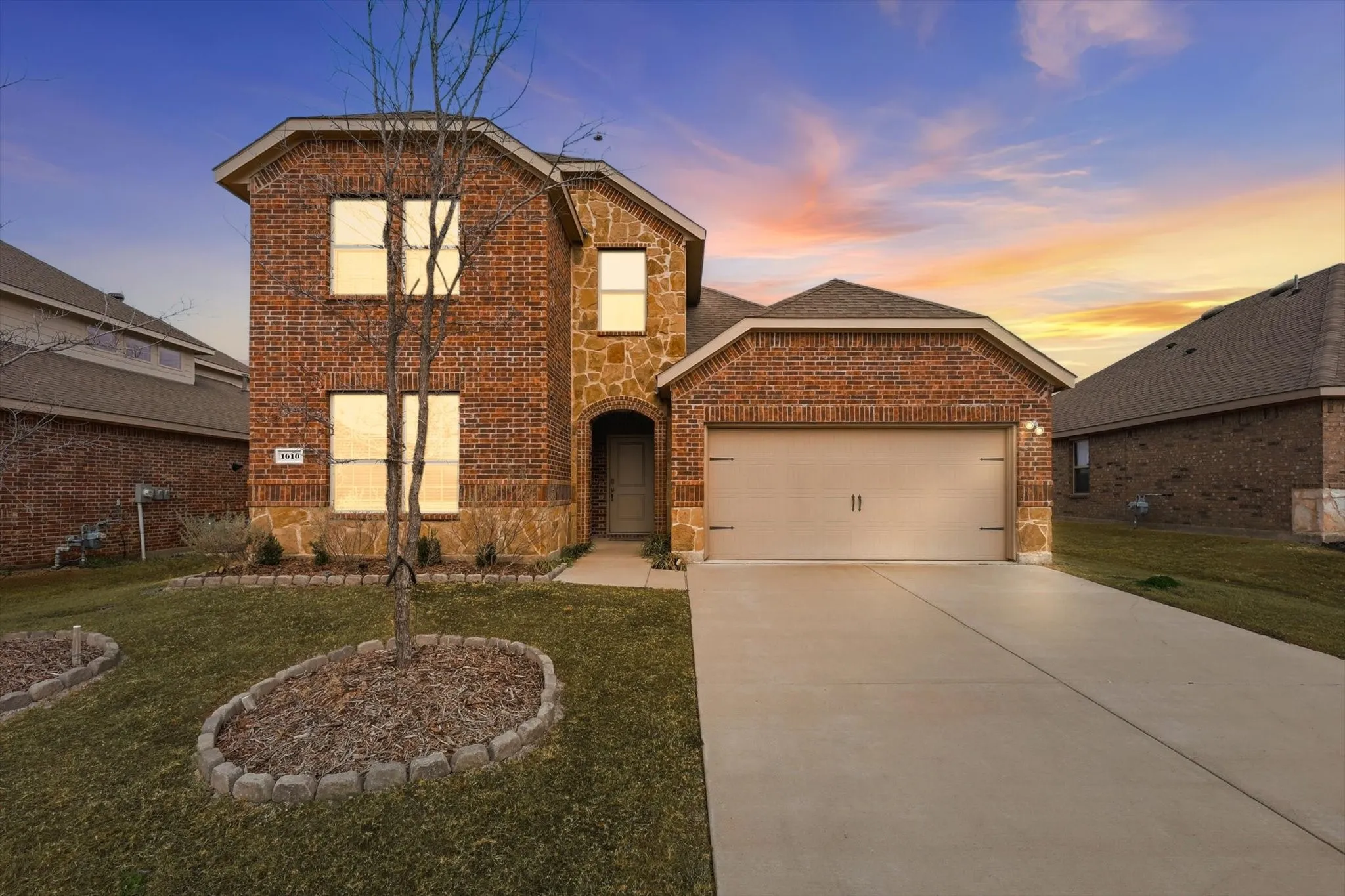 Single Family Residence For Sale in Collin County , 1010 Western Way, Princeton, Texas 75407, 4 Bedroom, 3 Bathroom, 2 Garage spaces, 2,193 Sqft, built in 2021, mls#21319024, Real Estate Agent in Princeton, Homes For Sale in Collin county, Homes For Sale in Princeton, Realtor in Princeton Texas, Real Estate Brokerage Independent Realty Texas, Luminita Cordes Realtor
