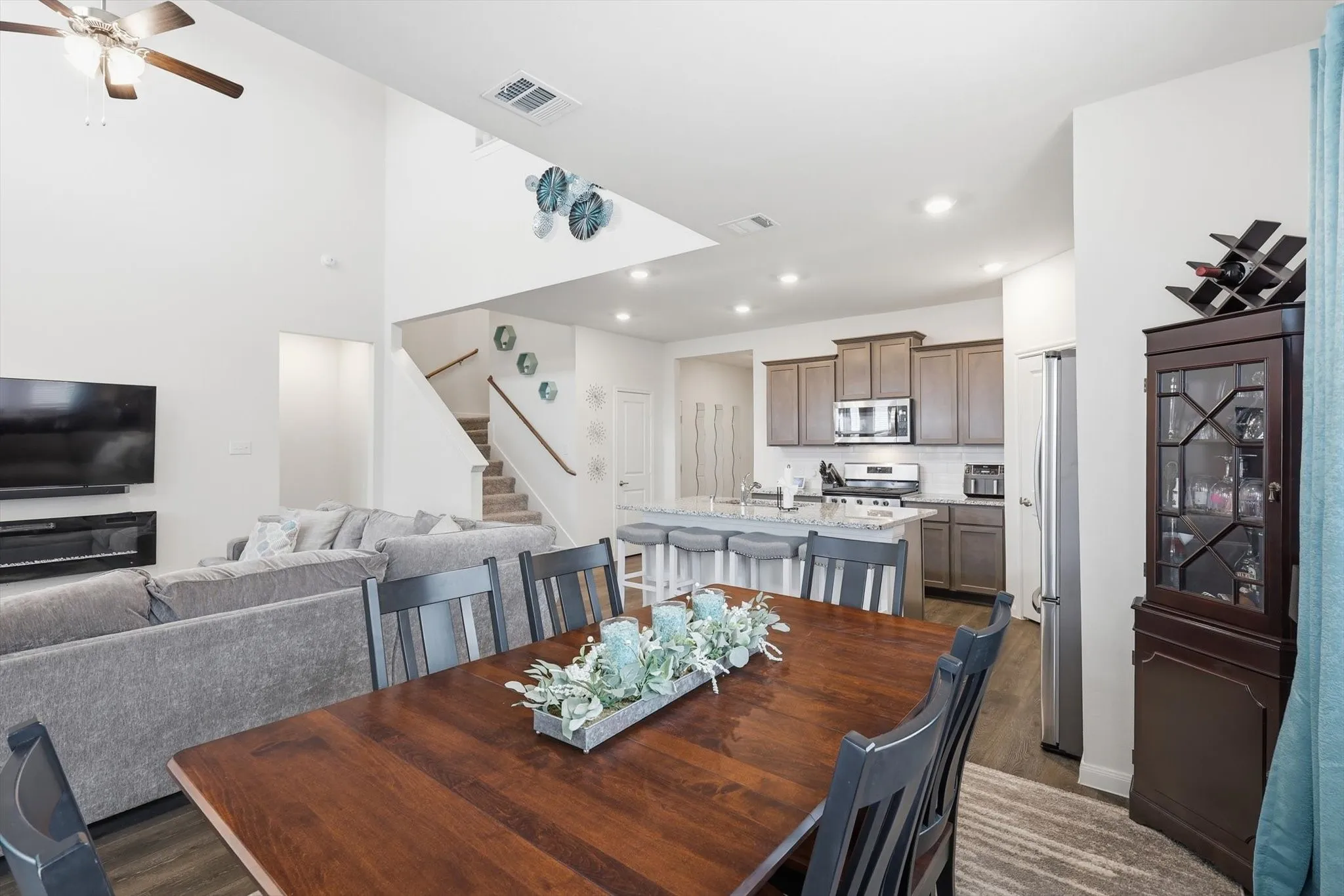 Single Family Residence For Sale in Collin County , 1010 Western Way, Princeton, Texas 75407, 4 Bedroom, 3 Bathroom, 2 Garage spaces, 2,193 Sqft, built in 2021, mls#21319024, Real Estate Agent in Princeton, Homes For Sale in Collin county, Homes For Sale in Princeton, Realtor in Princeton Texas, Real Estate Brokerage Independent Realty Texas, Luminita Cordes Realtor