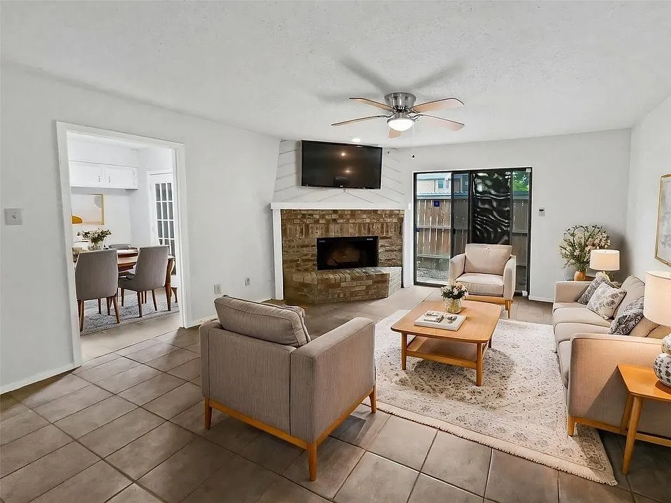 Single Family Residence For Sale in Tarrant County , 3736 Jade Street, Fort Worth, Texas 76244, 3 Bedroom, 2 Bathroom, 2 Garage spaces, 1,790 Sqft, built in 2004, mls#21318994, Real Estate Agent in Fort Worth, Homes For Sale in Tarrant county, Homes For Sale in Fort Worth, Realtor in Fort Worth Texas, Real Estate Brokerage Independent Realty Texas, Luminita Cordes Realtor