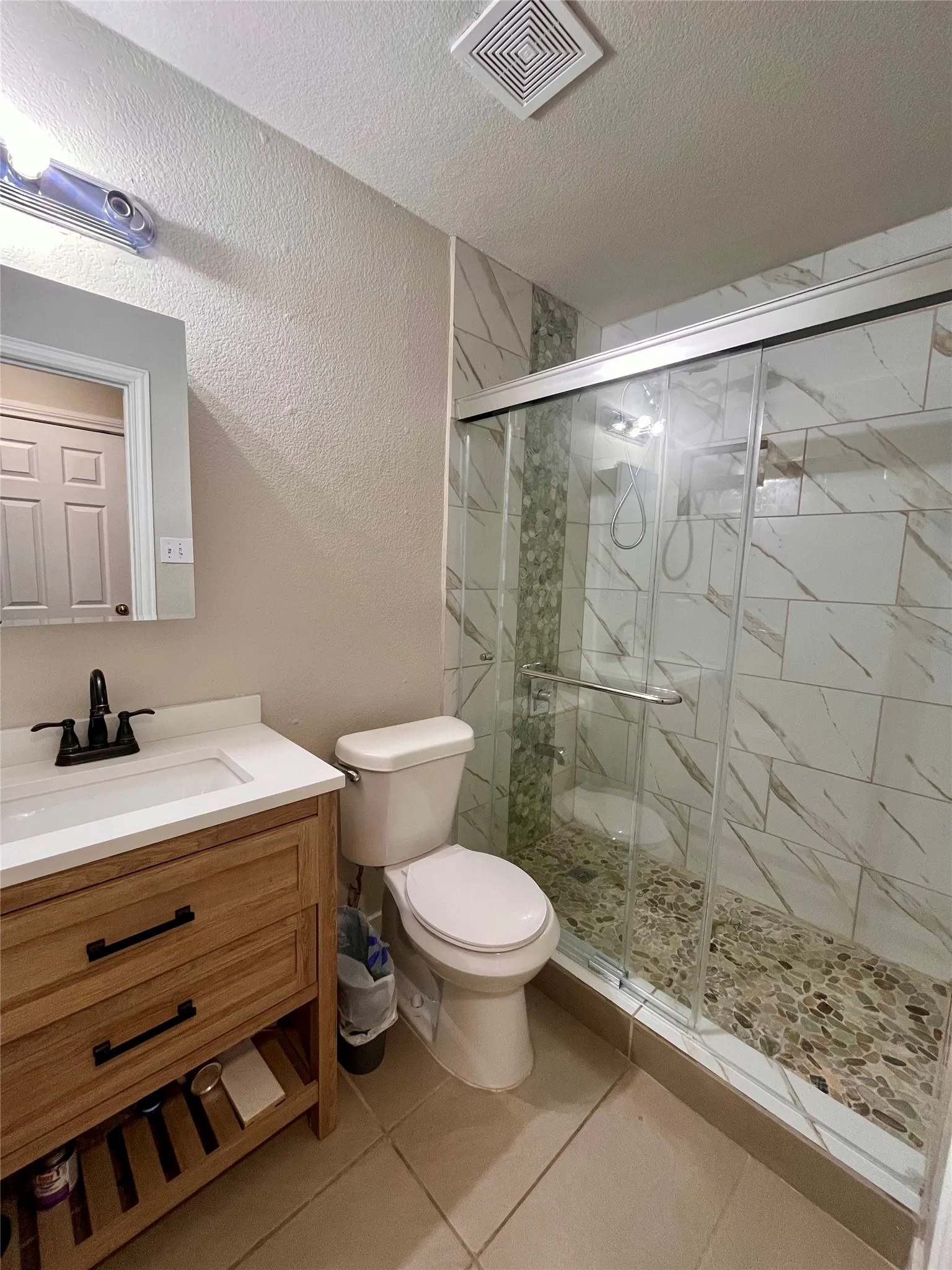 Single Family Residence For Sale in Dallas County , 2336 Summit Lane, Dallas, Texas 75227, 3 Bedroom, 2 Bathroom, 1 Garage spaces, 1,200 Sqft, built in 1999, mls#21316593, Real Estate Agent in Dallas, Homes For Sale in Dallas county, Homes For Sale in Dallas, Realtor in Dallas Texas, Real Estate Brokerage Independent Realty Texas, Luminita Cordes Realtor
