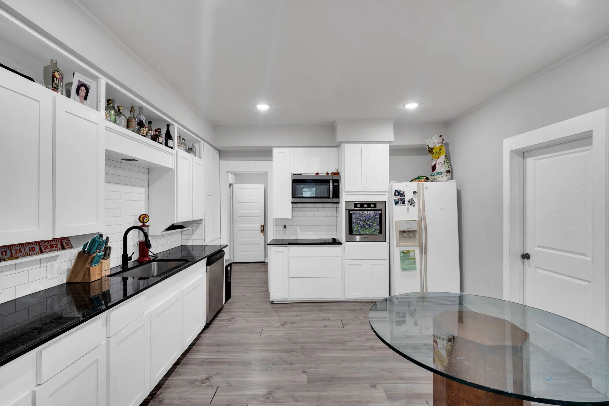 Duplex For Sale in Ellis County , 208 W Denton Street, Ennis, Texas 75119, 3 Bedrooms, 2 Bathrooms, Garage spaces, 0 Sqft, built in 1948, Price $250,000, mls#21319033, Real Estate Agent in Ennis, Homes For Sale in Ellis county, Homes For Sale in Ennis, Realtor in Ennis Texas, Real Estate Brokerage Independent Realty Texas, Luminita Cordes Realtor