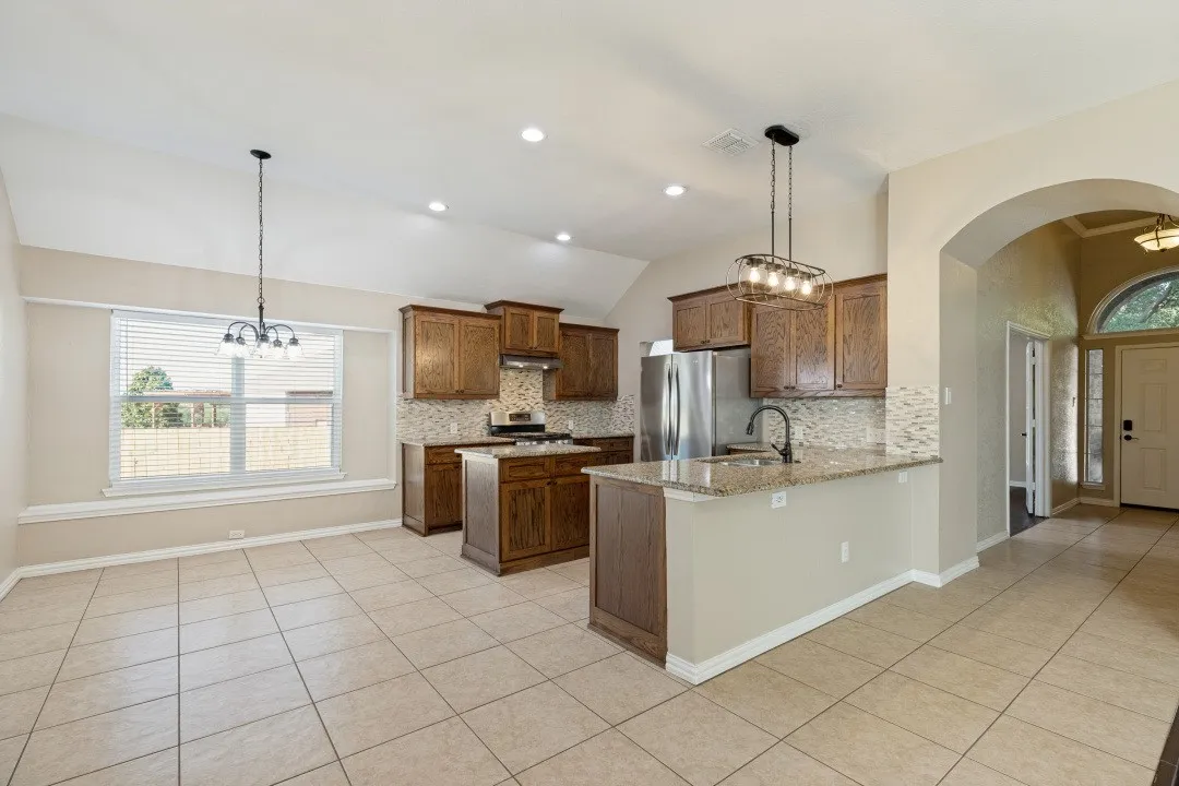 Kitchen and Breakfast Area