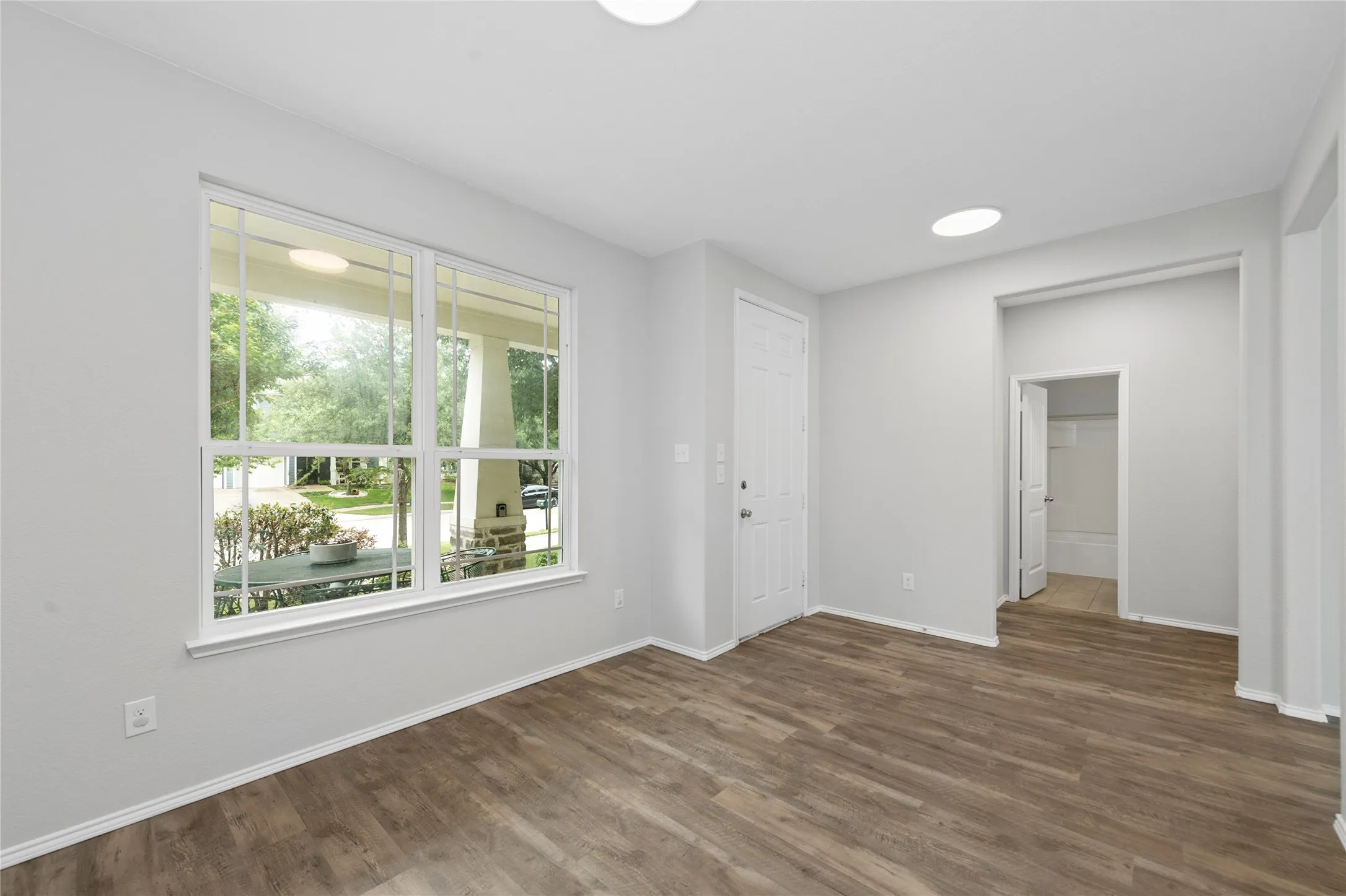 Single Family Residence For Sale in Denton County , 1009 Providence Boulevard, Providence Village, Texas 76227, 4 Bedroom, 3 Bathroom, 2 Garage spaces, 2,065 Sqft, built in 2014, mls#21319051, Real Estate Agent in Providence Village, Homes For Sale in Denton county, Homes For Sale in Providence Village, Realtor in Providence Village Texas, Real Estate Brokerage Independent Realty Texas, Luminita Cordes Realtor