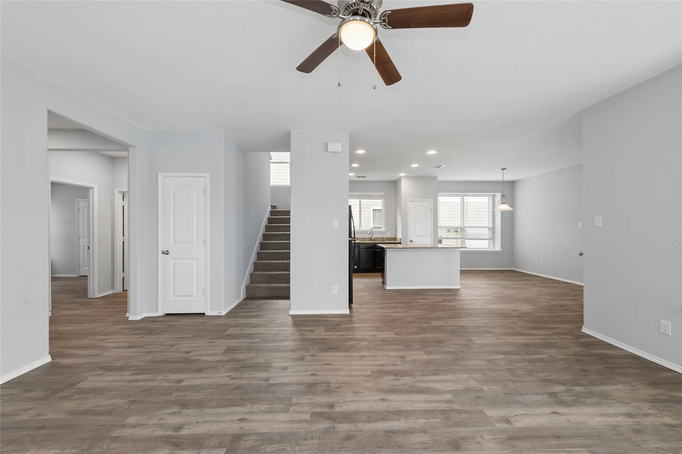 Single Family Residence For Sale in Denton County , 1009 Providence Boulevard, Providence Village, Texas 76227, 4 Bedroom, 3 Bathroom, 2 Garage spaces, 2,065 Sqft, built in 2014, mls#21319051, Real Estate Agent in Providence Village, Homes For Sale in Denton county, Homes For Sale in Providence Village, Realtor in Providence Village Texas, Real Estate Brokerage Independent Realty Texas, Luminita Cordes Realtor