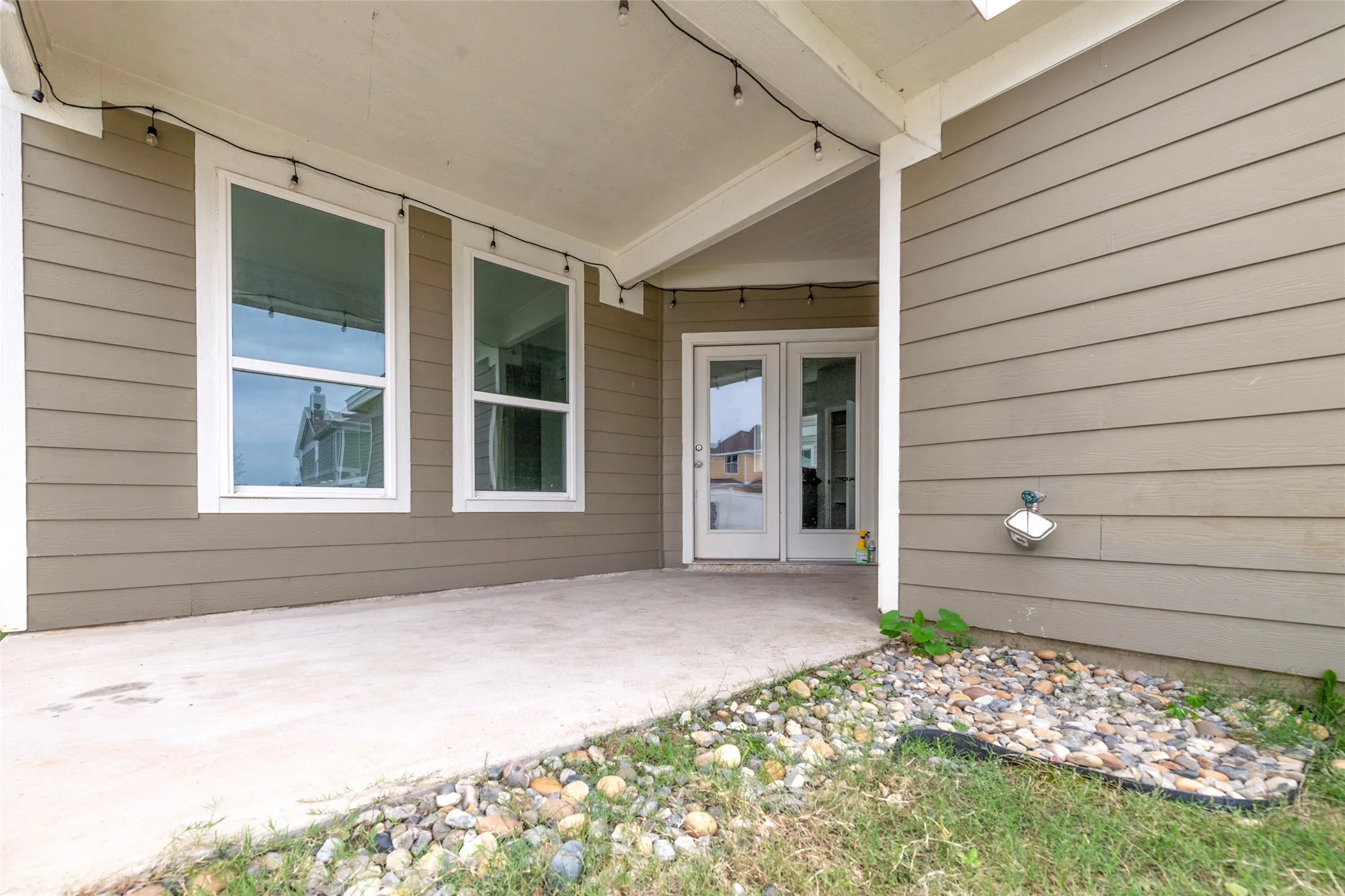 Single Family Residence For Sale in Denton County , 1009 Providence Boulevard, Providence Village, Texas 76227, 4 Bedroom, 3 Bathroom, 2 Garage spaces, 2,065 Sqft, built in 2014, mls#21319051, Real Estate Agent in Providence Village, Homes For Sale in Denton county, Homes For Sale in Providence Village, Realtor in Providence Village Texas, Real Estate Brokerage Independent Realty Texas, Luminita Cordes Realtor