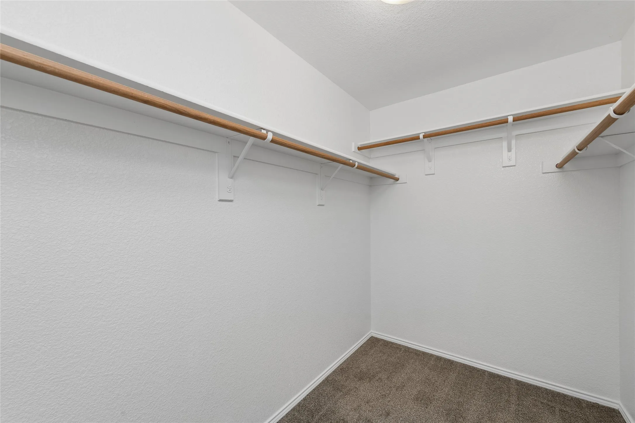 Single Family Residence For Sale in Denton County , 1009 Providence Boulevard, Providence Village, Texas 76227, 4 Bedroom, 3 Bathroom, 2 Garage spaces, 2,065 Sqft, built in 2014, mls#21319051, Real Estate Agent in Providence Village, Homes For Sale in Denton county, Homes For Sale in Providence Village, Realtor in Providence Village Texas, Real Estate Brokerage Independent Realty Texas, Luminita Cordes Realtor