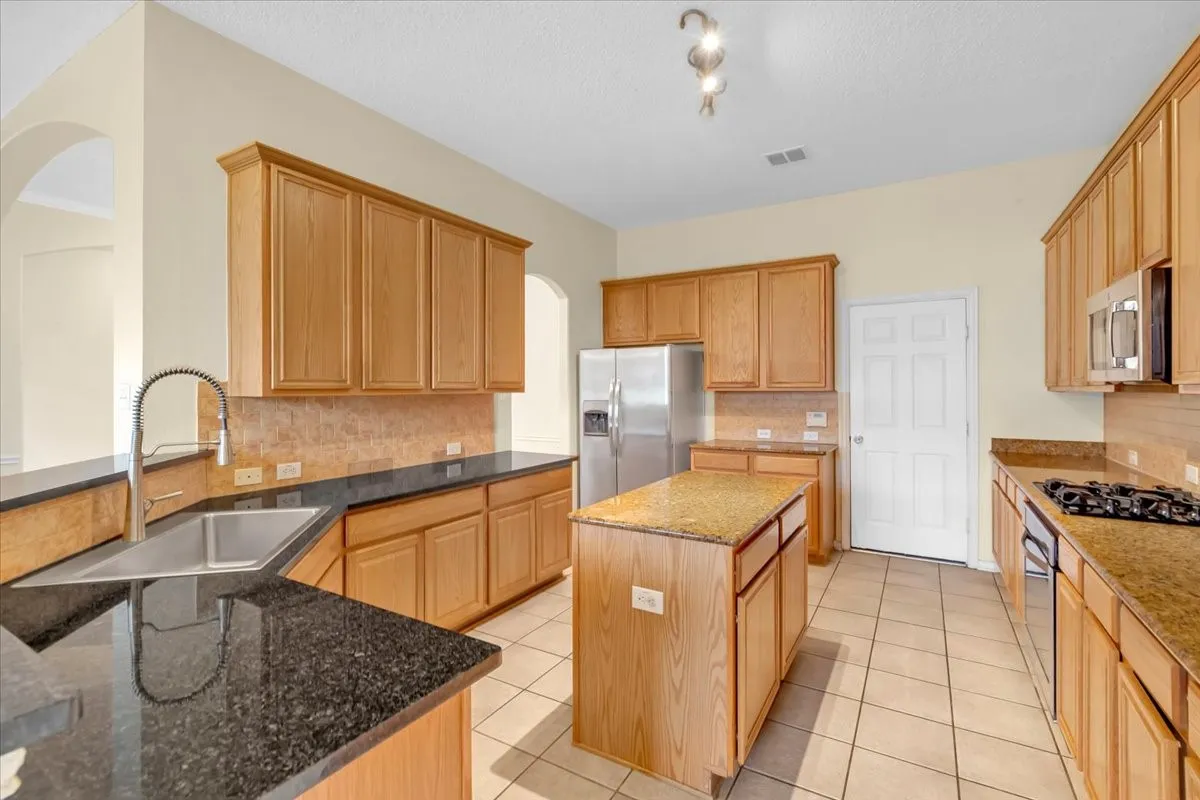 Single Family Residence For Rent in Denton County , 203 Lairds, Coppell, Texas 75019, 4 Bedroom, 3 Bathroom, 2 Garage spaces, 3,072 Sqft, built in 2000, mls#21318879, Real Estate Agent in Coppell, Homes For Rent in Denton county, Homes For Rent in Coppell, Realtor in Coppell Texas, Real Estate Brokerage Independent Realty Texas, Luminita Cordes Realtor