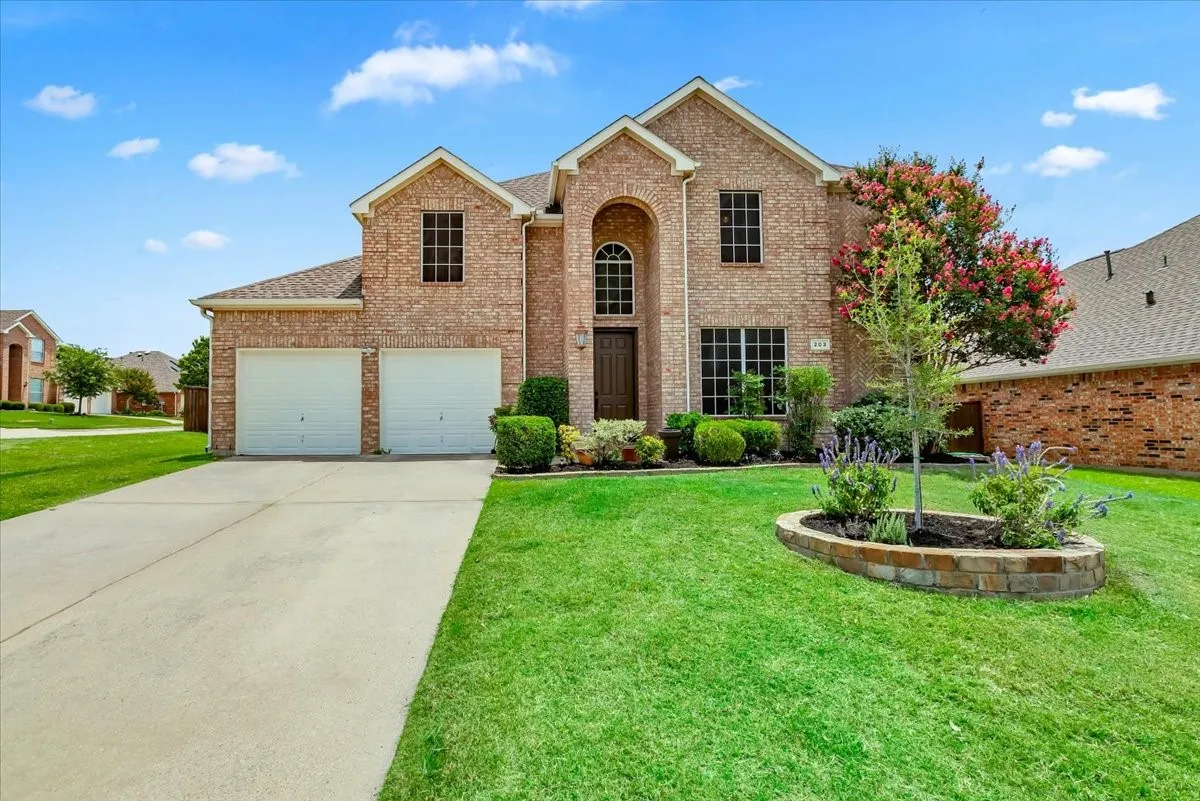 Single Family Residence For Rent in Denton County , 203 Lairds, Coppell, Texas 75019, 4 Bedroom, 3 Bathroom, 2 Garage spaces, 3,072 Sqft, built in 2000, mls#21318879, Real Estate Agent in Coppell, Homes For Rent in Denton county, Homes For Rent in Coppell, Realtor in Coppell Texas, Real Estate Brokerage Independent Realty Texas, Luminita Cordes Realtor