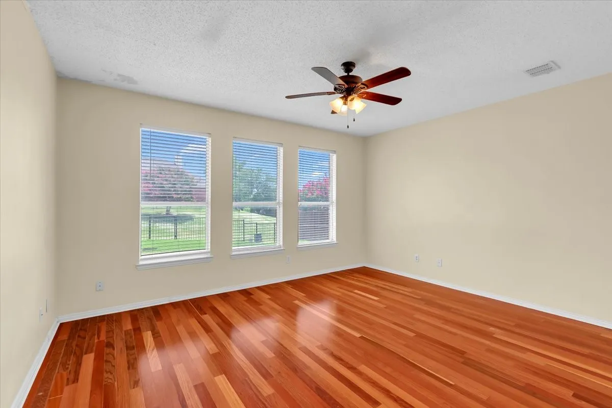 Primary suite