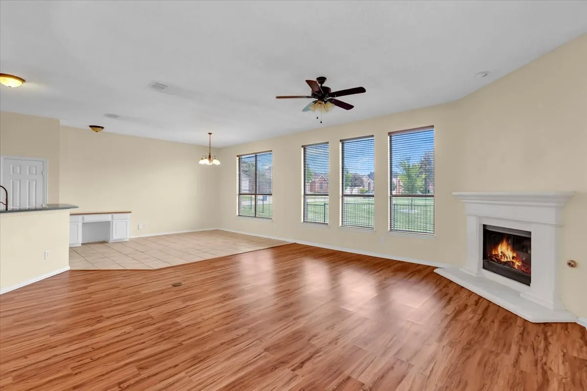 Living room view to breakfast area